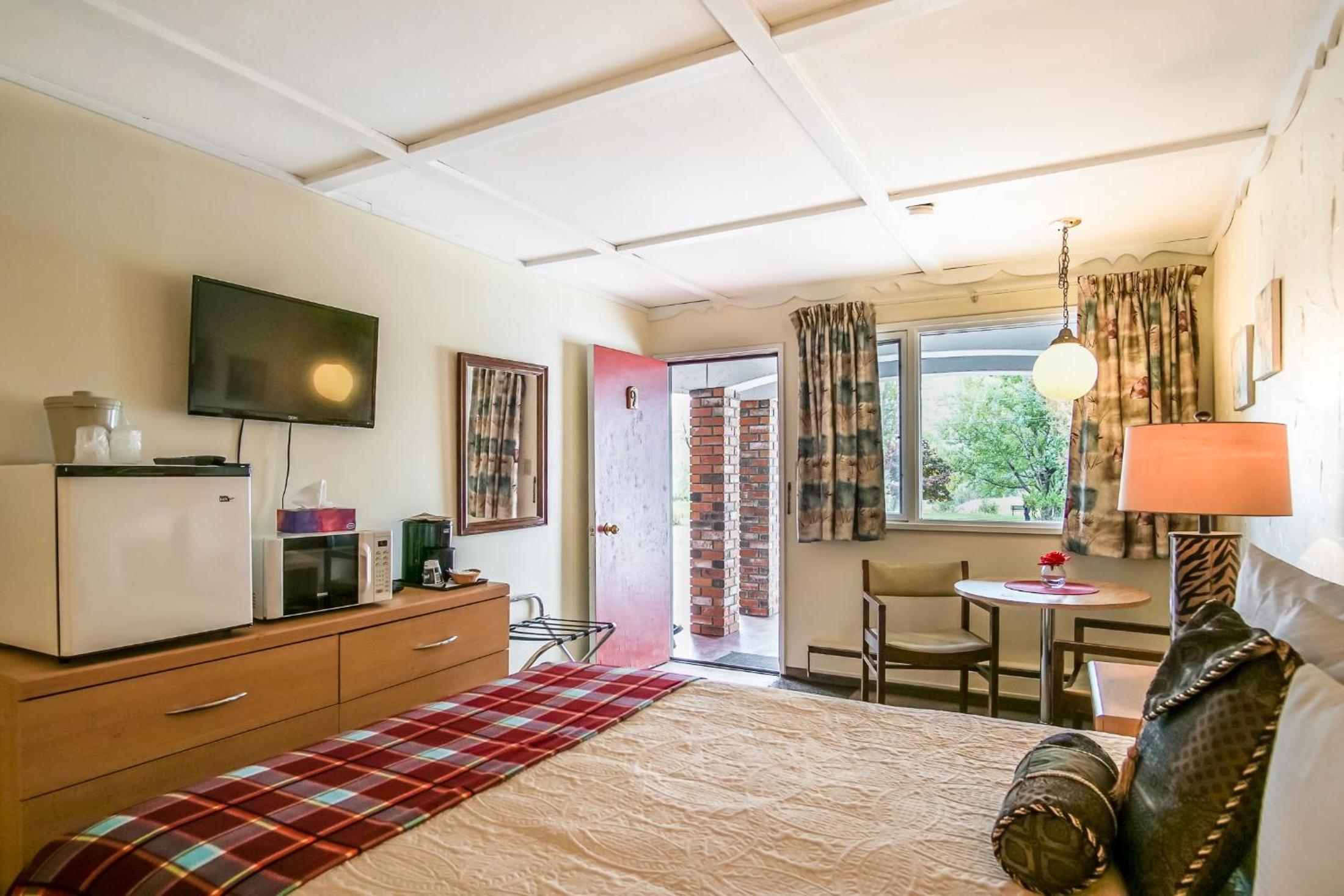 Gables Motel