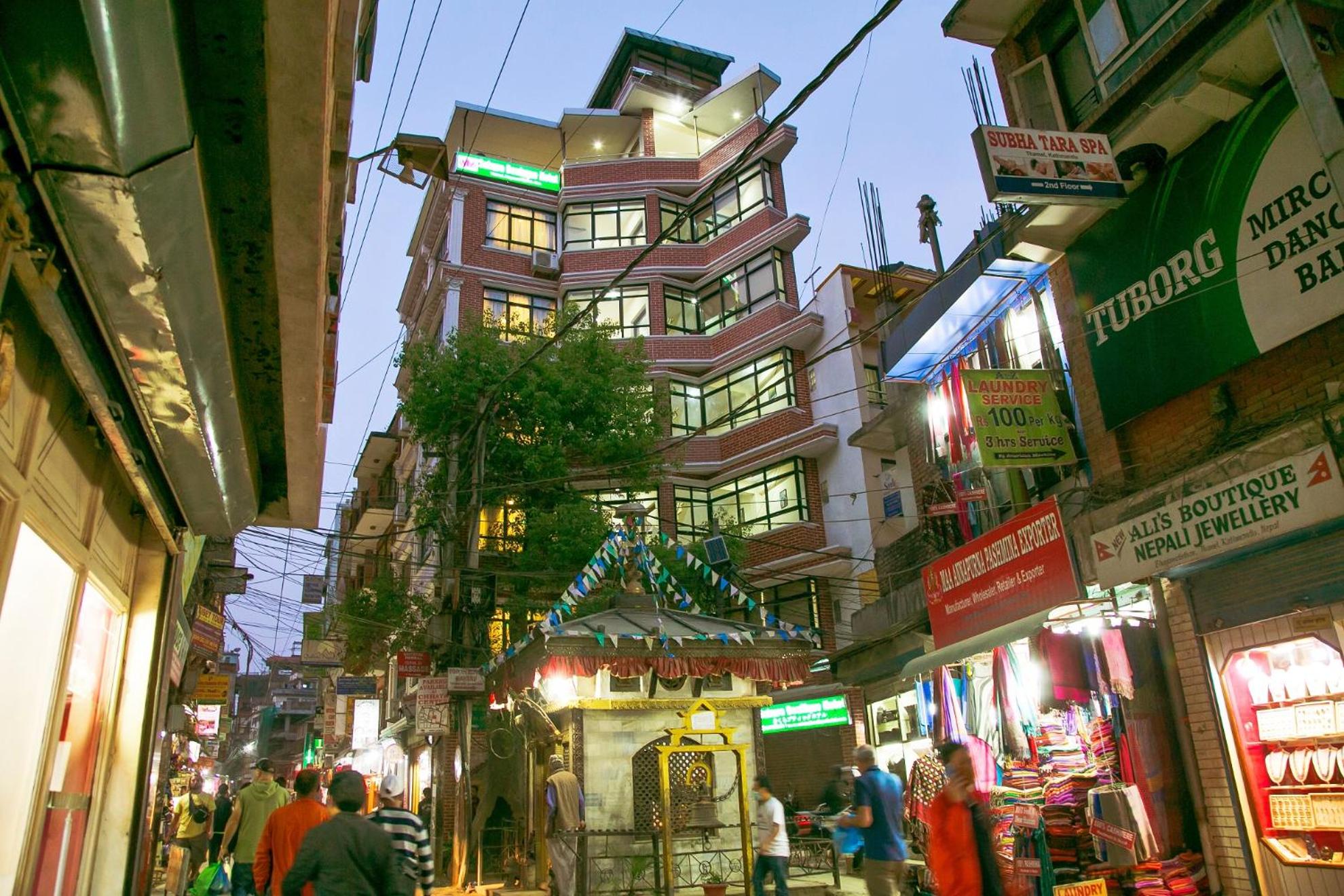 Sakura Boutique Hotel