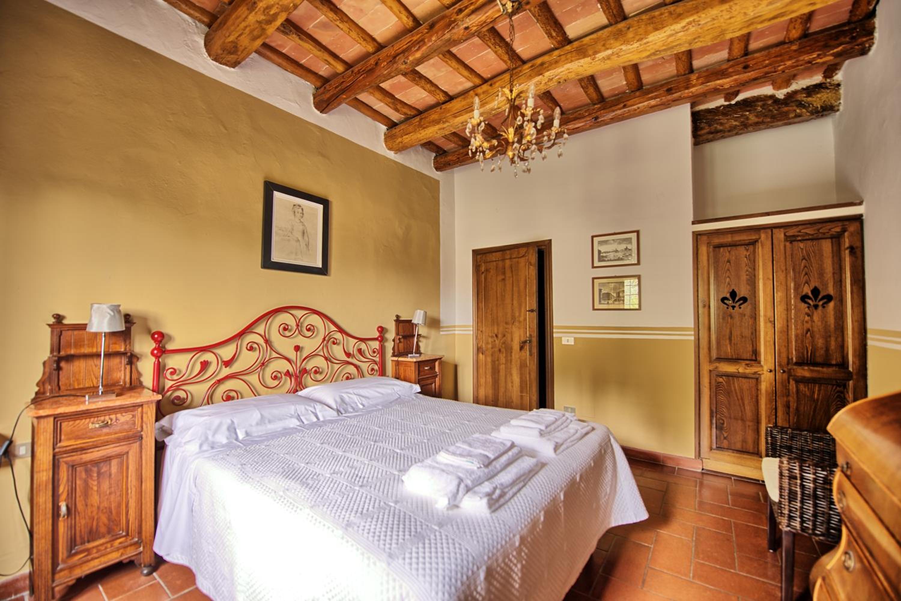 Castello di Montegufoni by PosarelliVillas