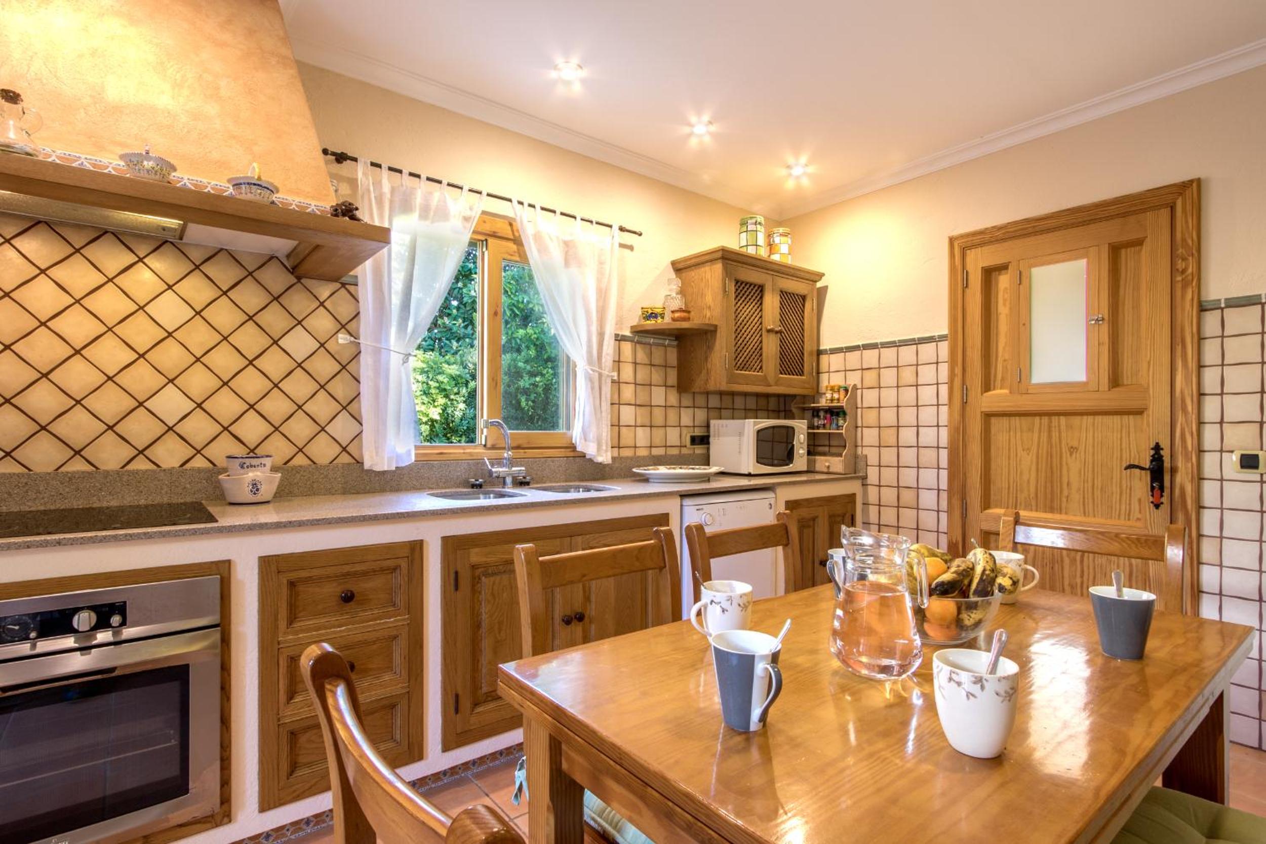 Villa Cuxach By homevillas360 photo 4