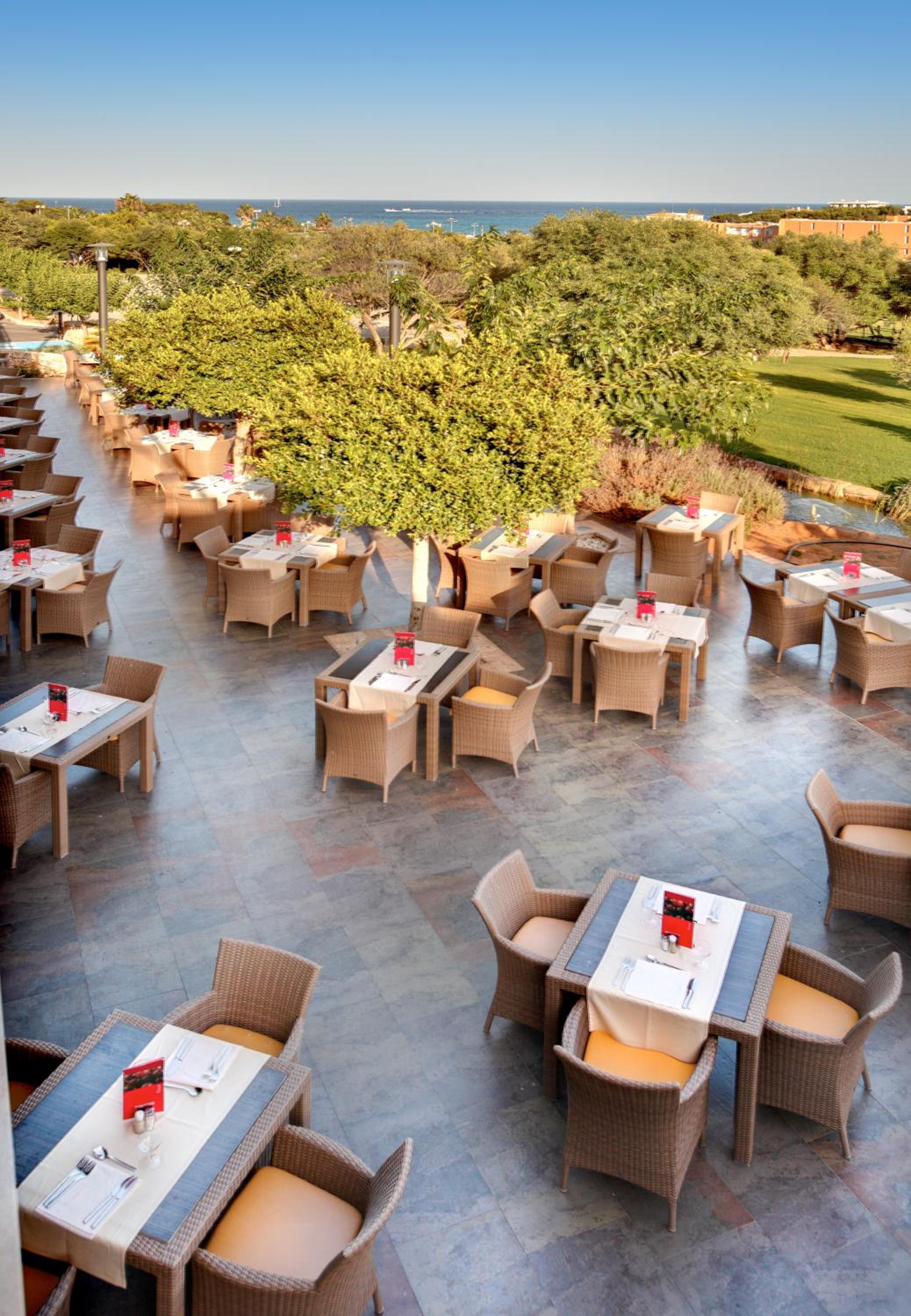 Seth Punta Prima en Punta Prima — dining