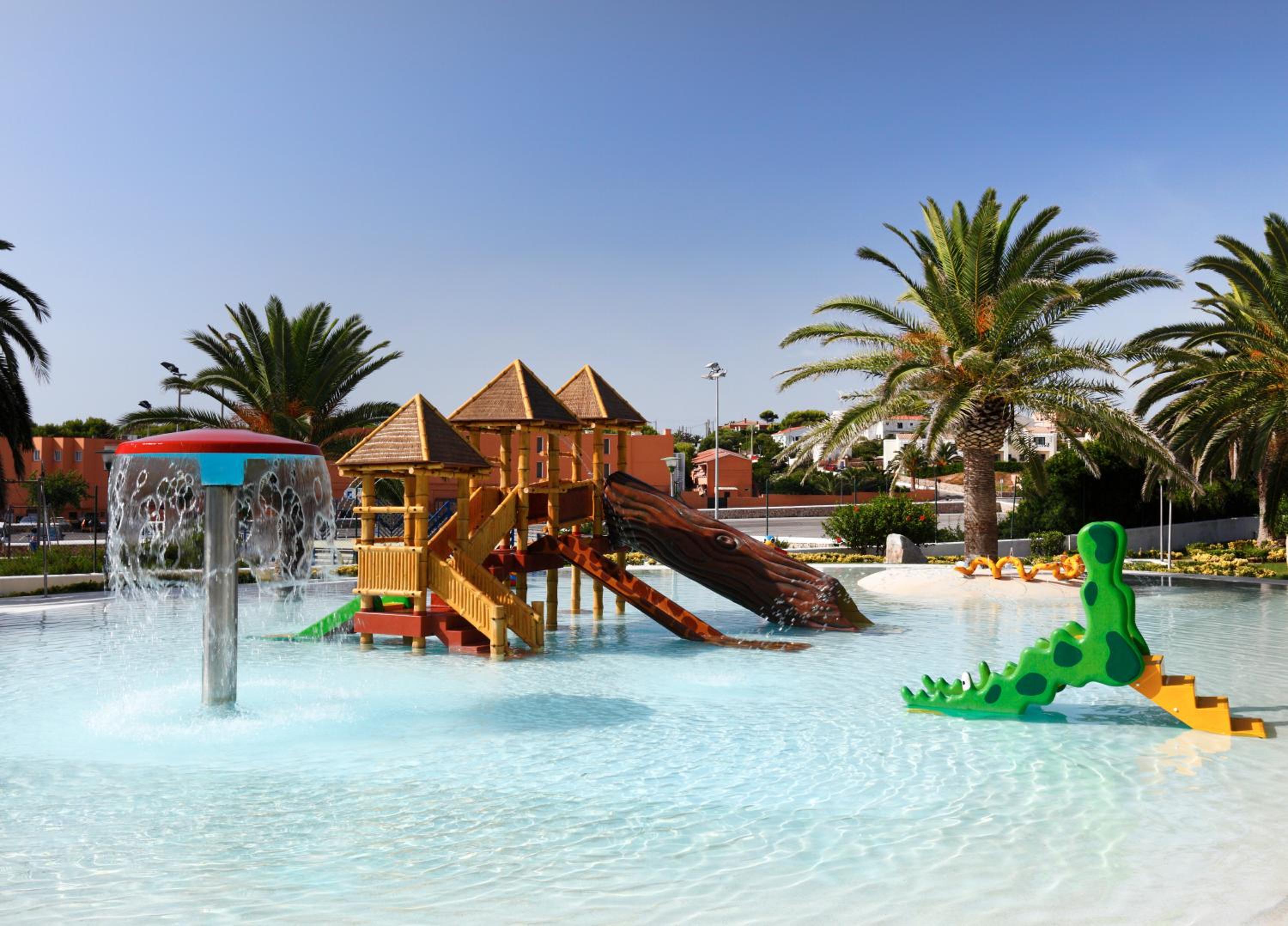 Seth Punta Prima en Punta Prima — activities & amenities