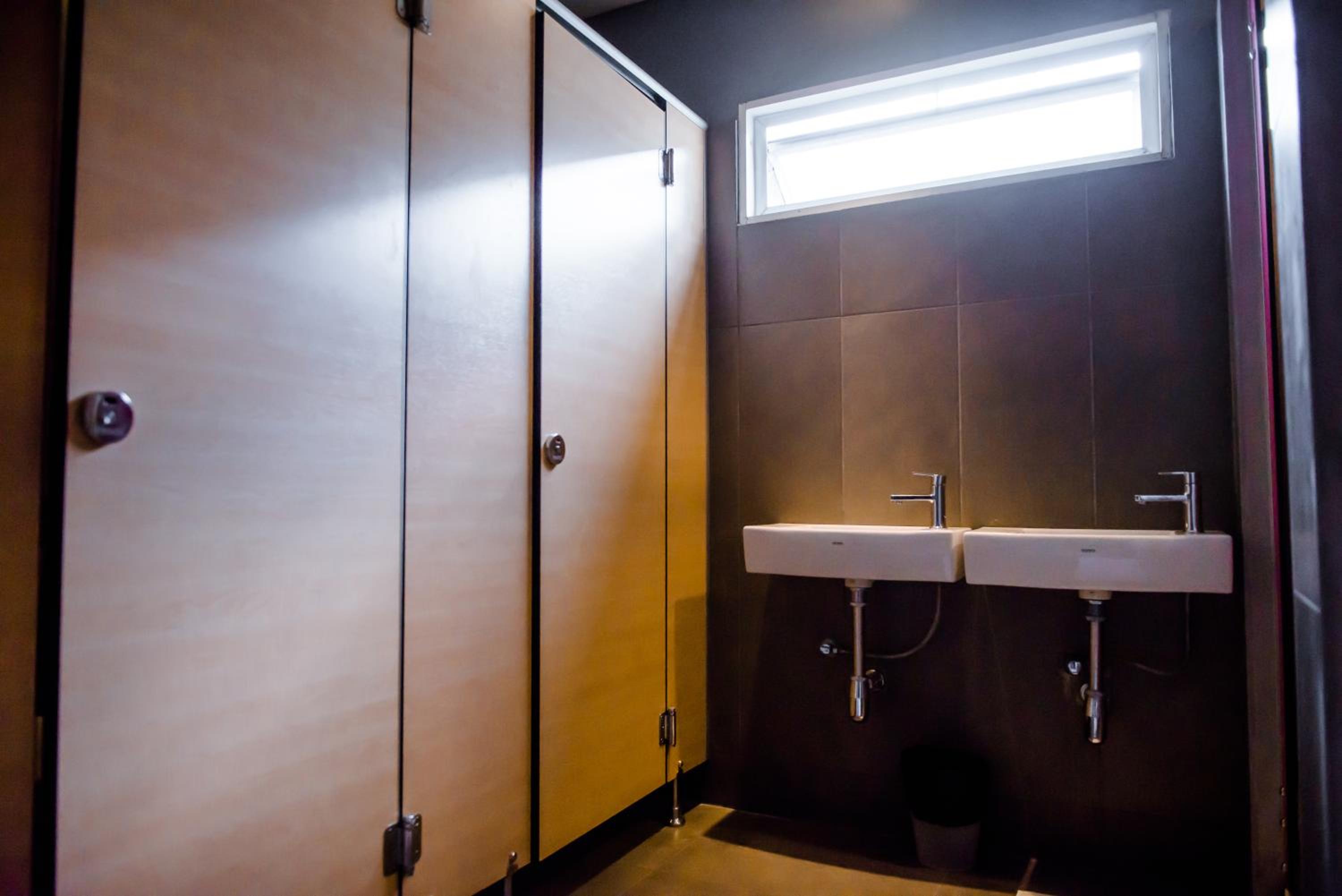 GN Luxury Hostel
