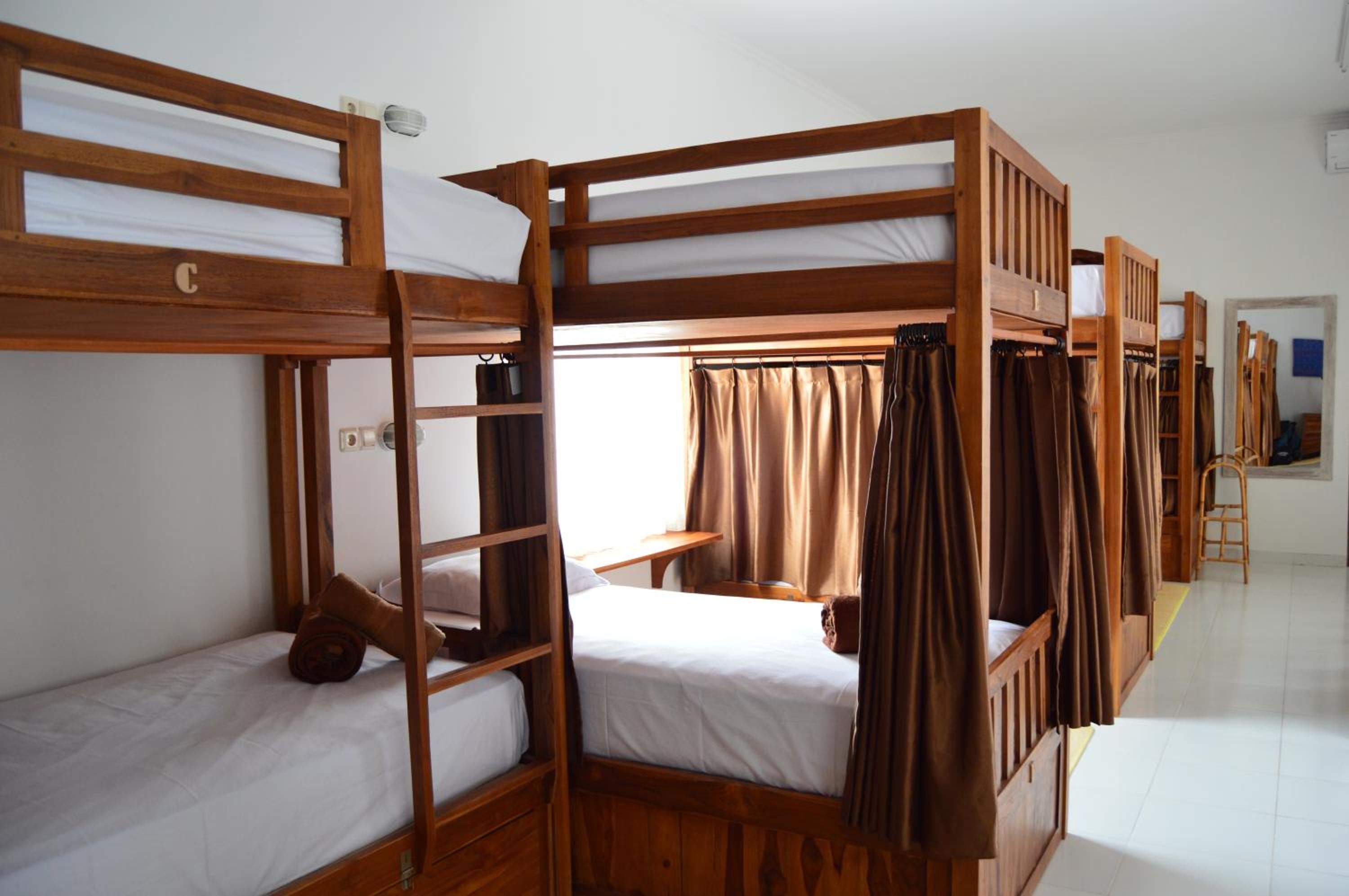 Askara Guest House & Hostel