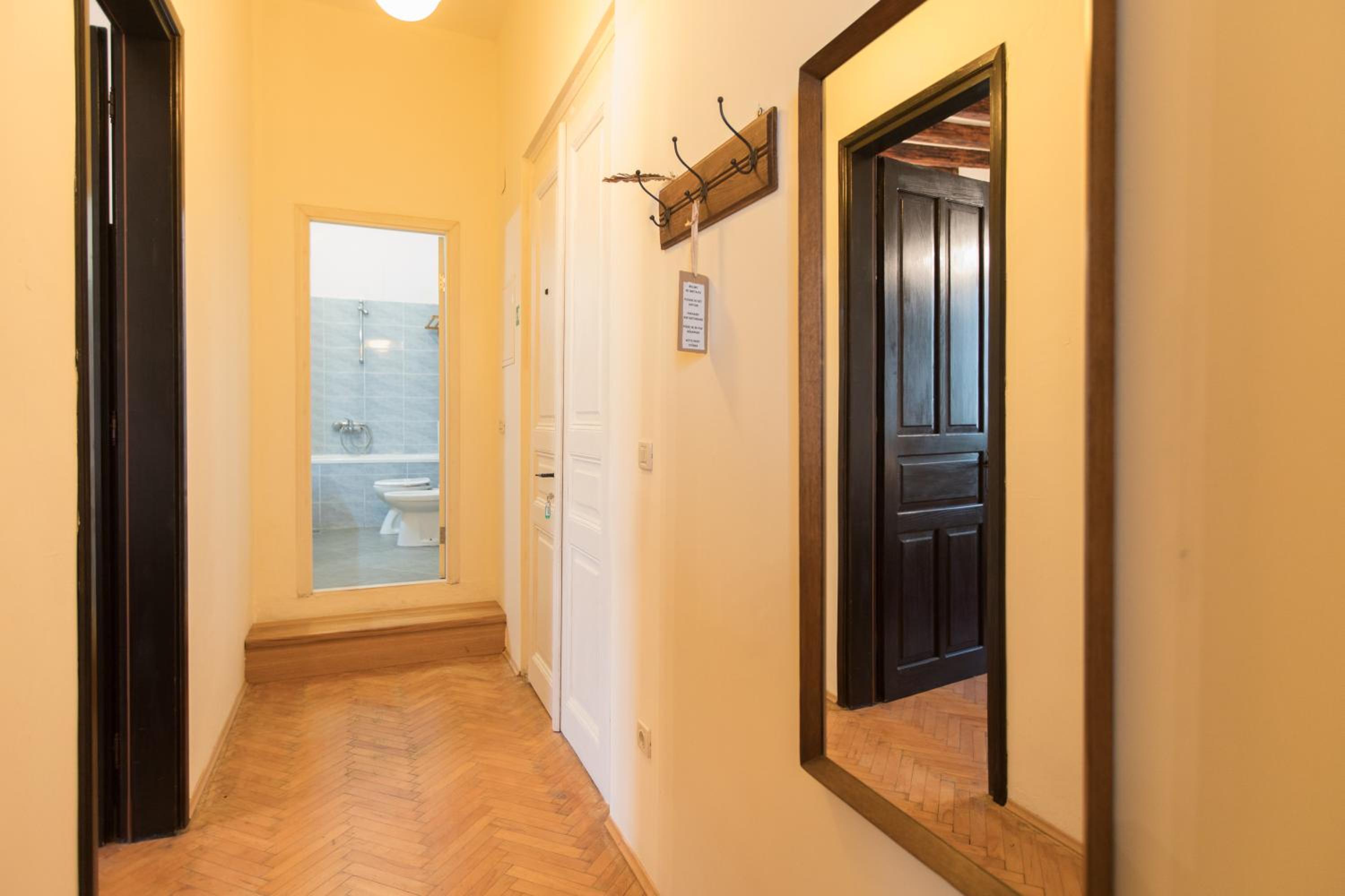 Old Palace Apartment