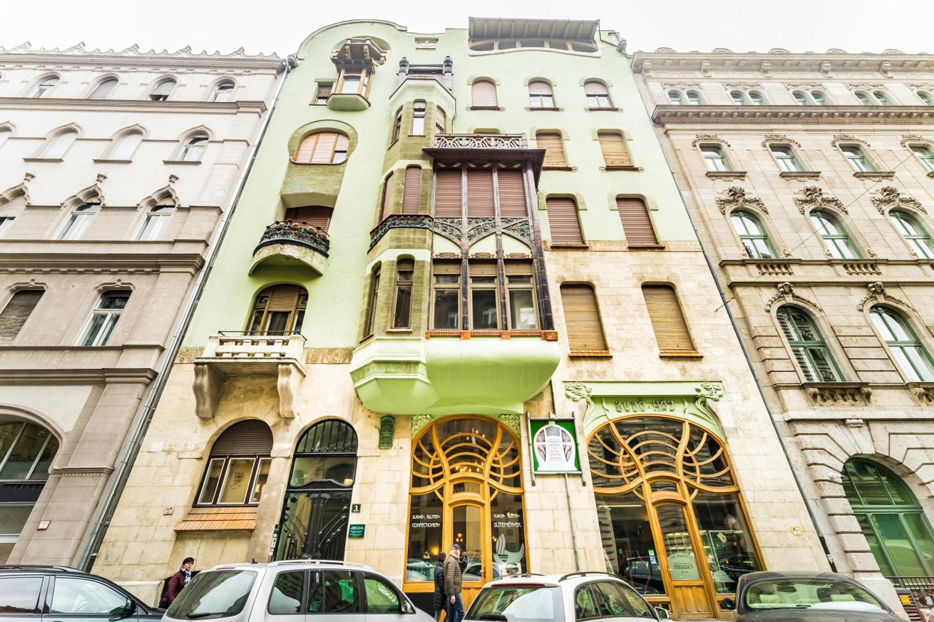 Budapest Art Nouveau Apartment view 4