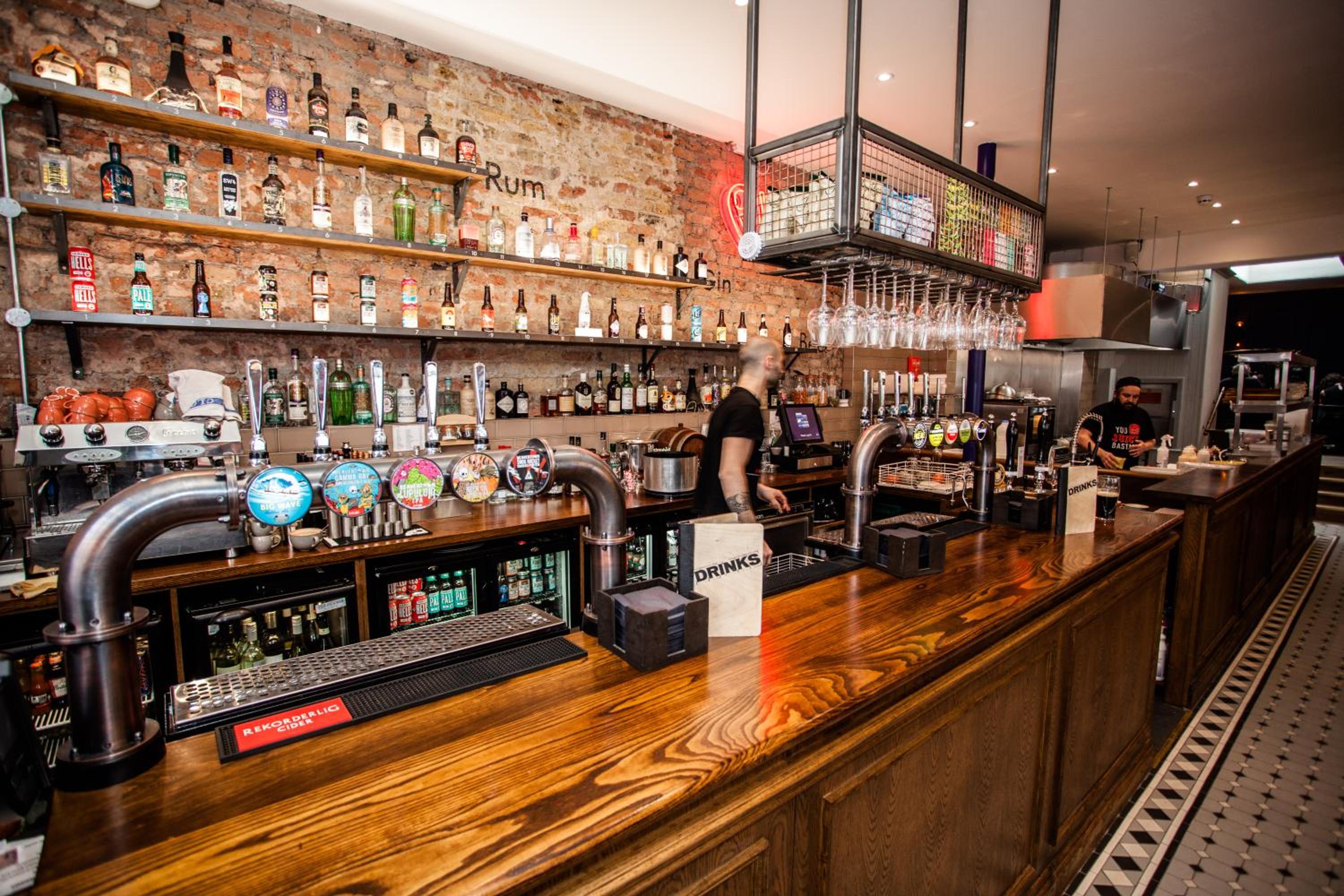 bar