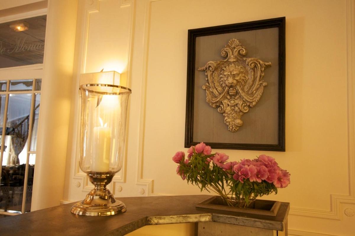 hotel reception