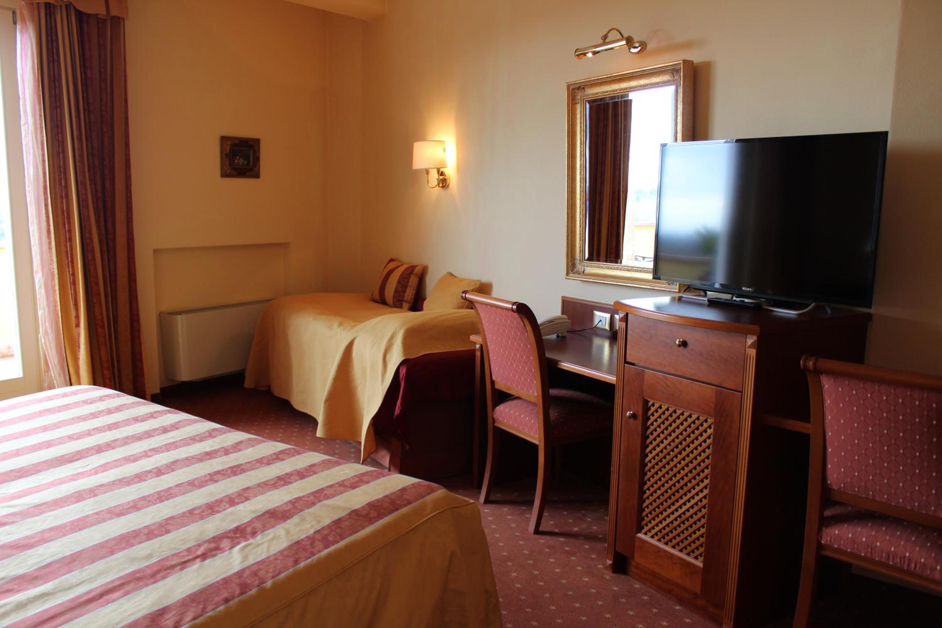 Hotel La Dolce Vita view 3