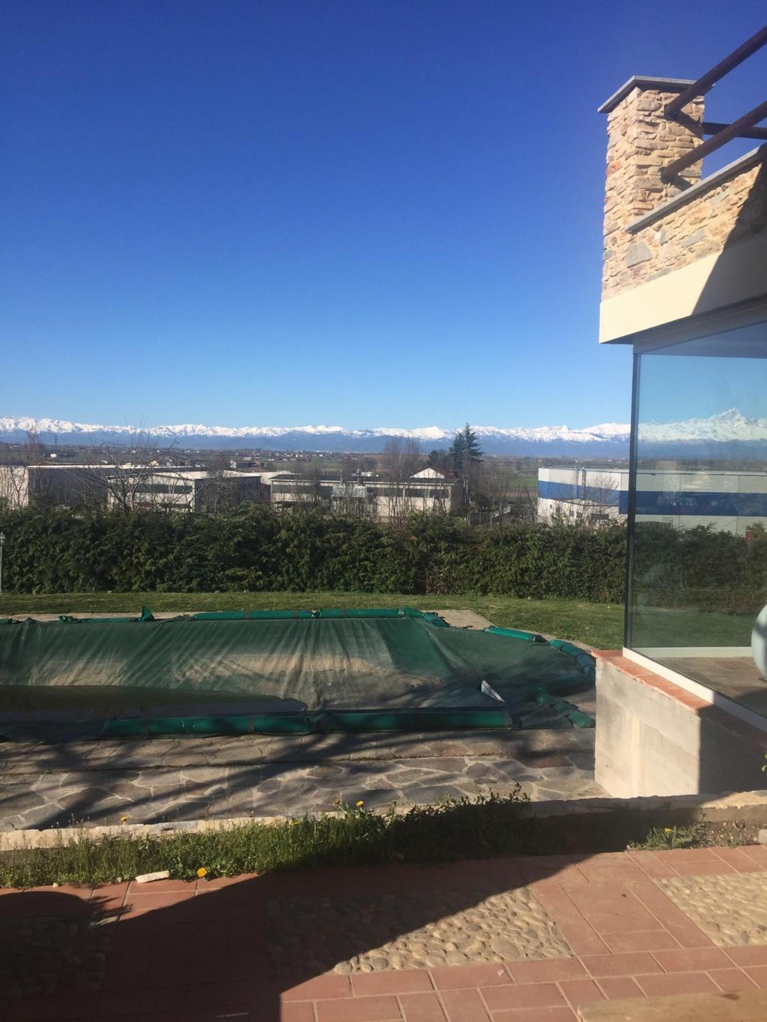 Piscina e relax nelle Langhe Villa Gaia