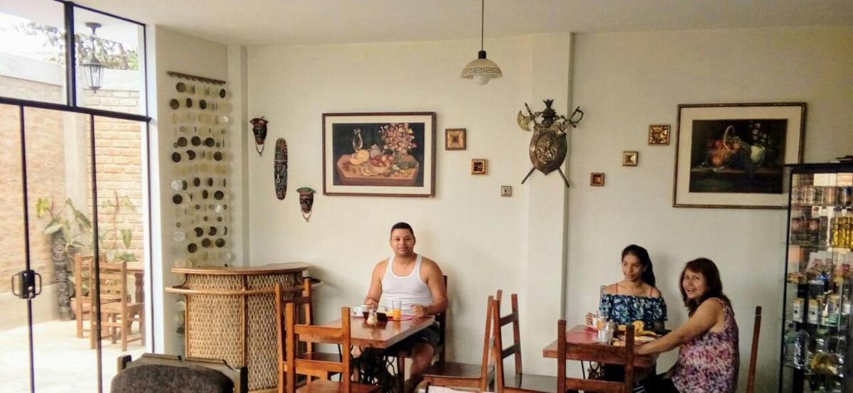Diamond Monkey Lodge