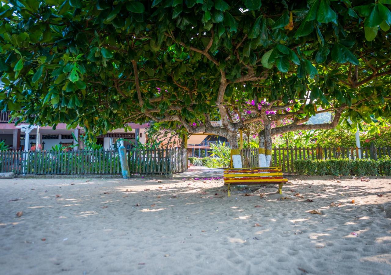 Playa de Oro Lodge