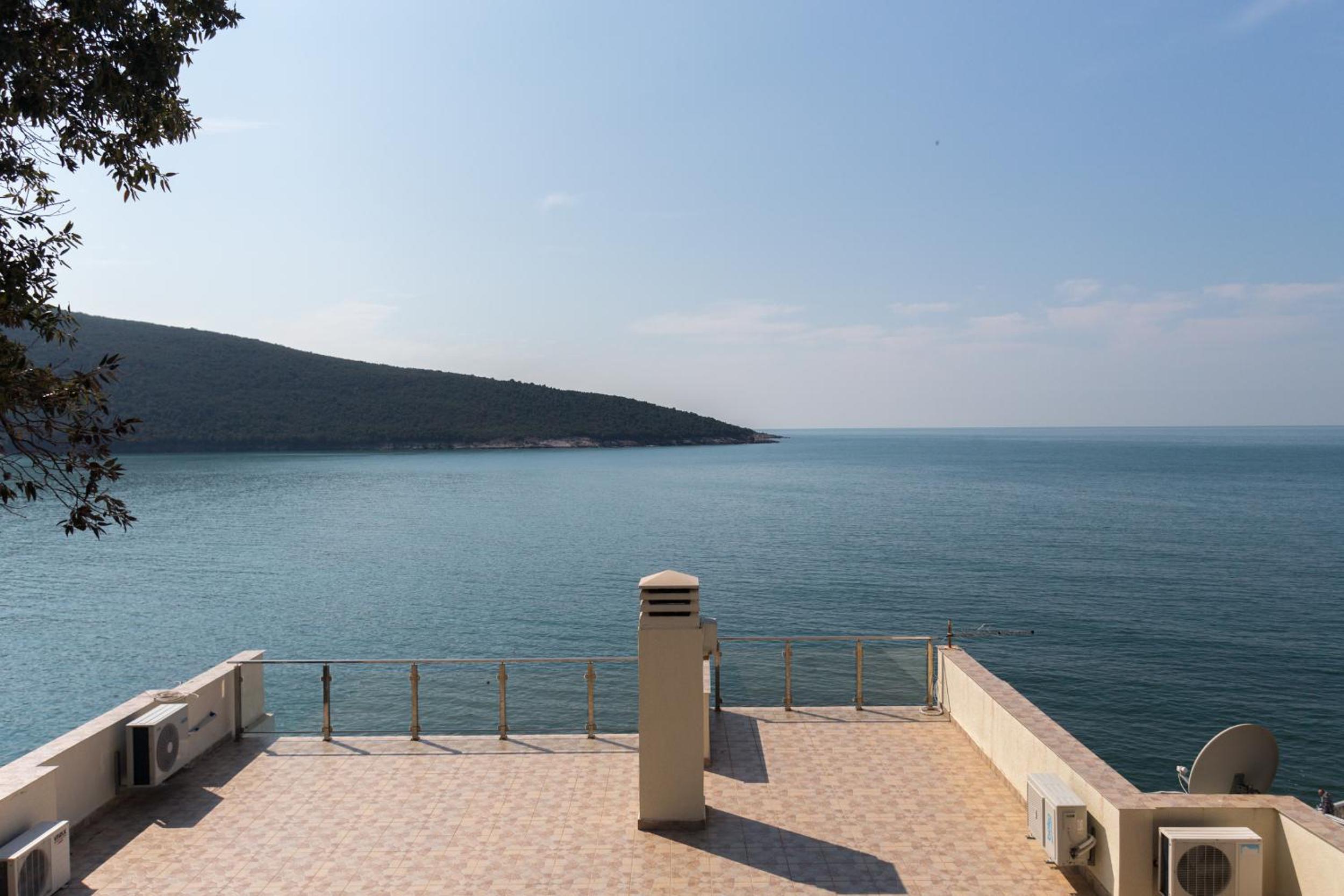 Seaside Apartment Kruce view 2