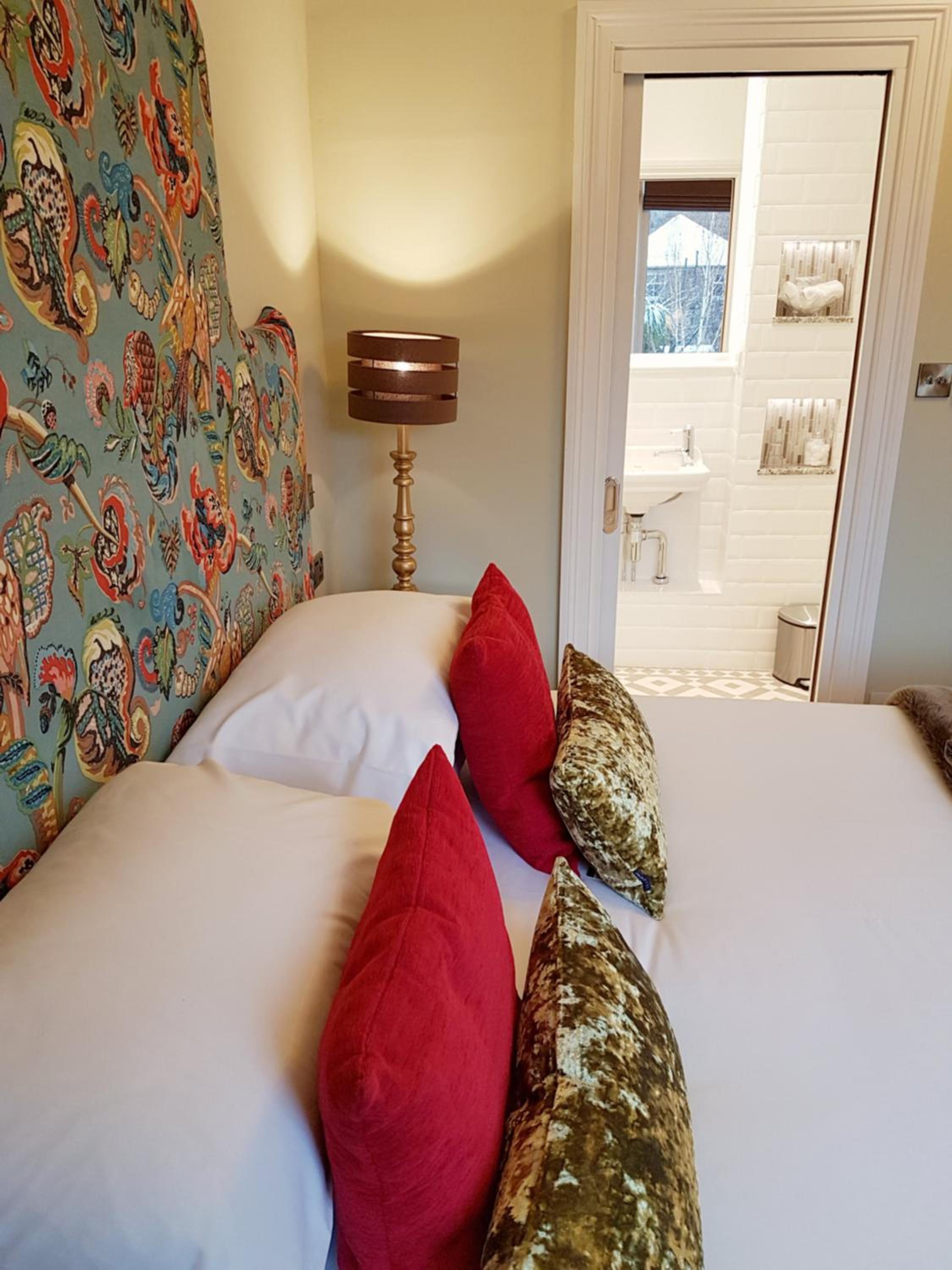 Barony House 5 Star Boutique BK Direct