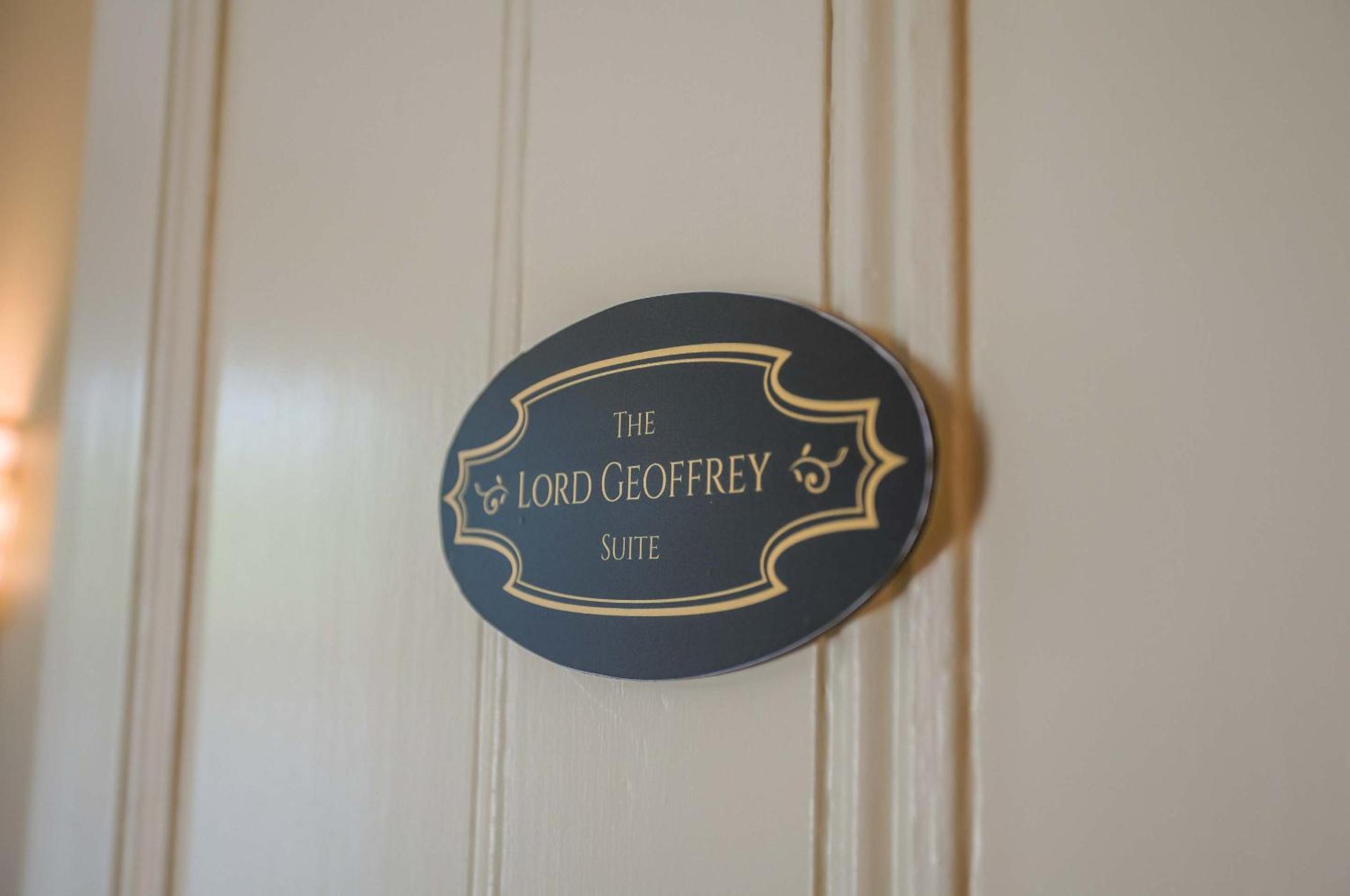 The Woodview Inn