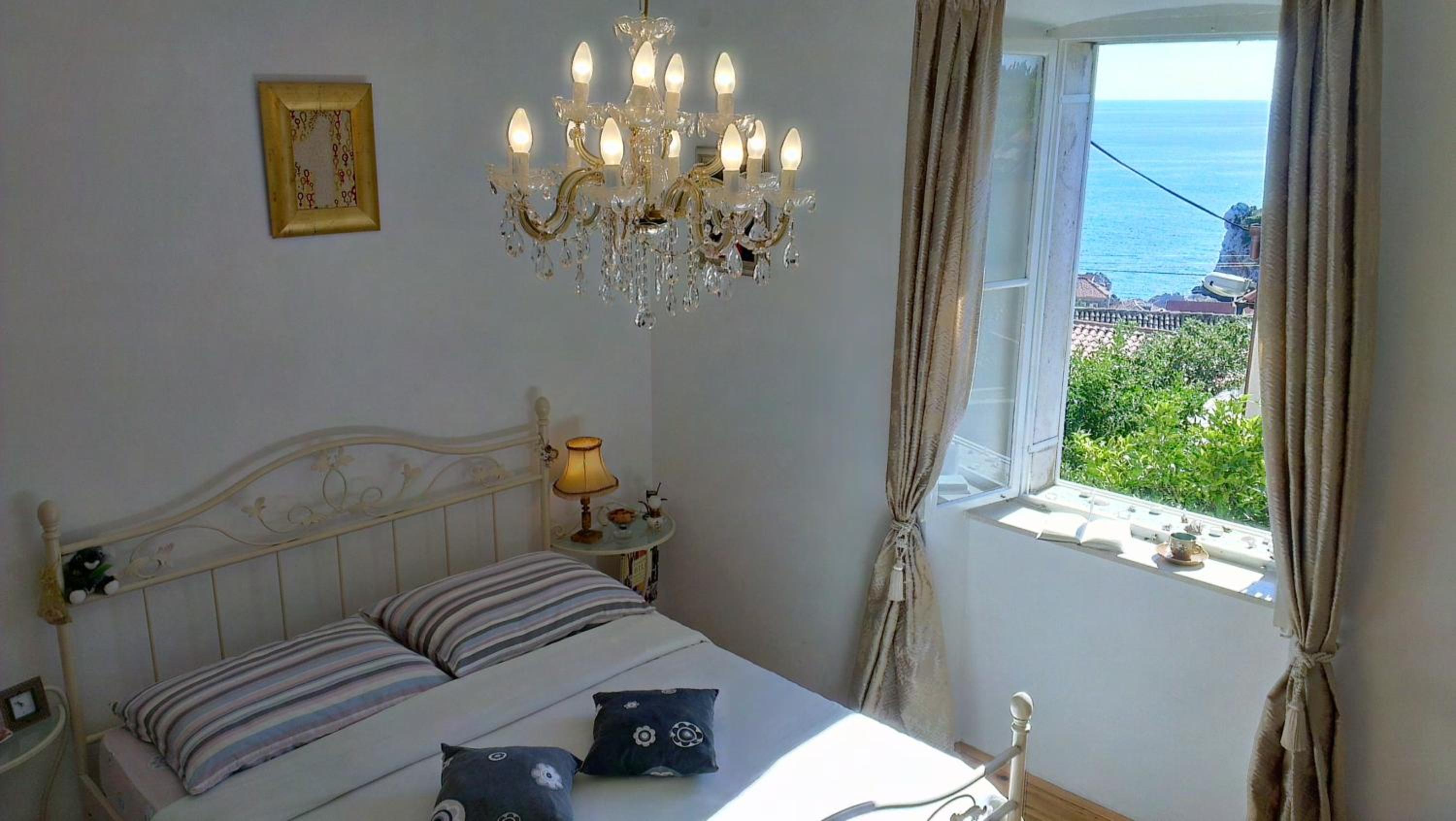 Romantic Studio Old Dinka - with Garden