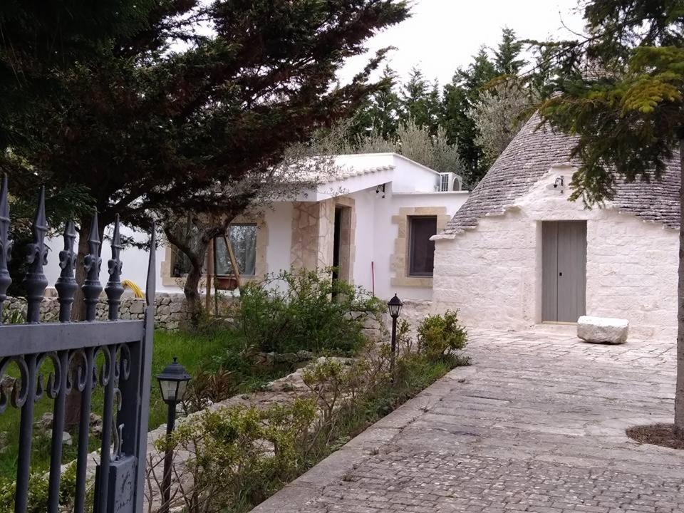 Trulli Villa Gloria view 2