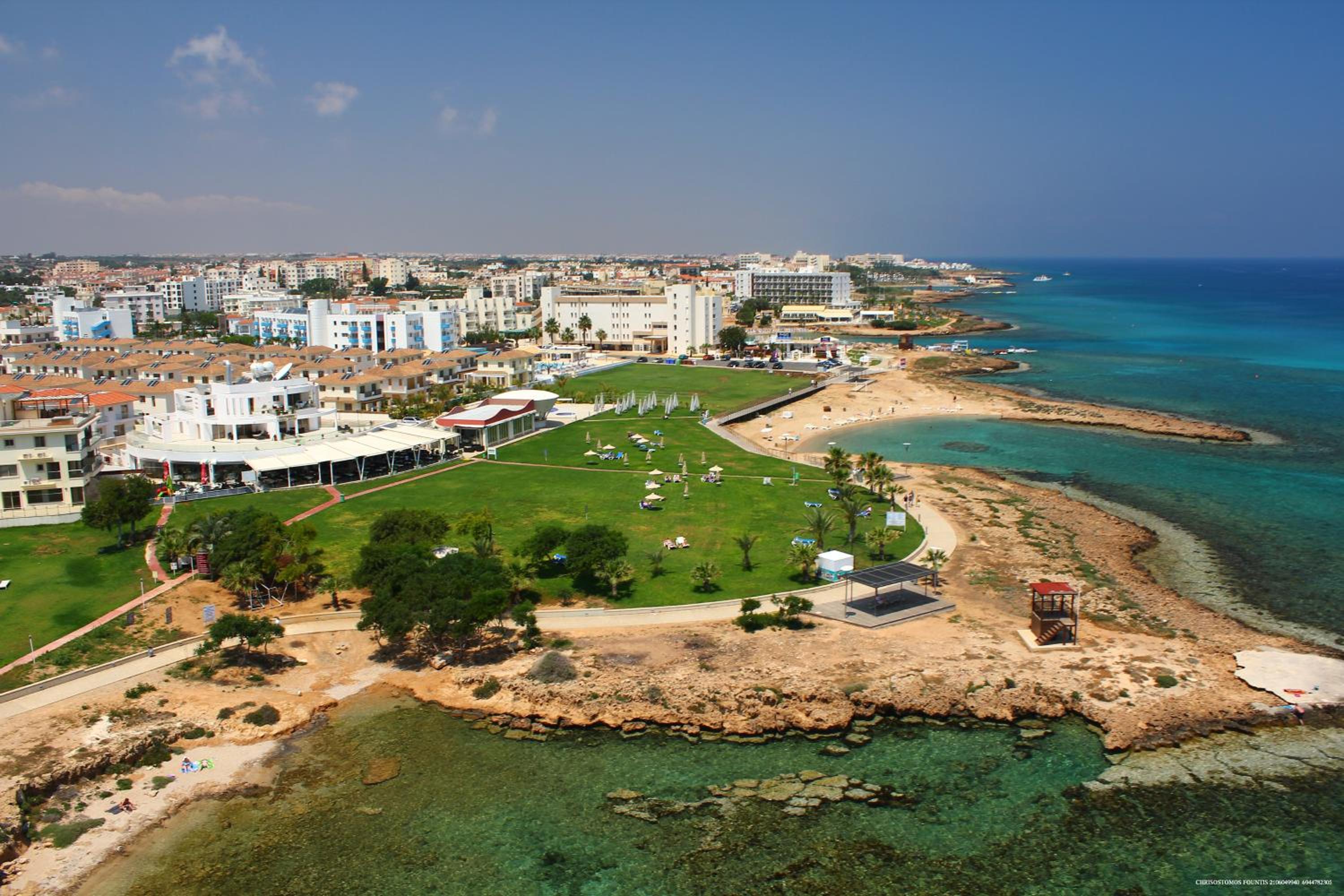 Polyxenia Isaak Luxury Villas and Apartments