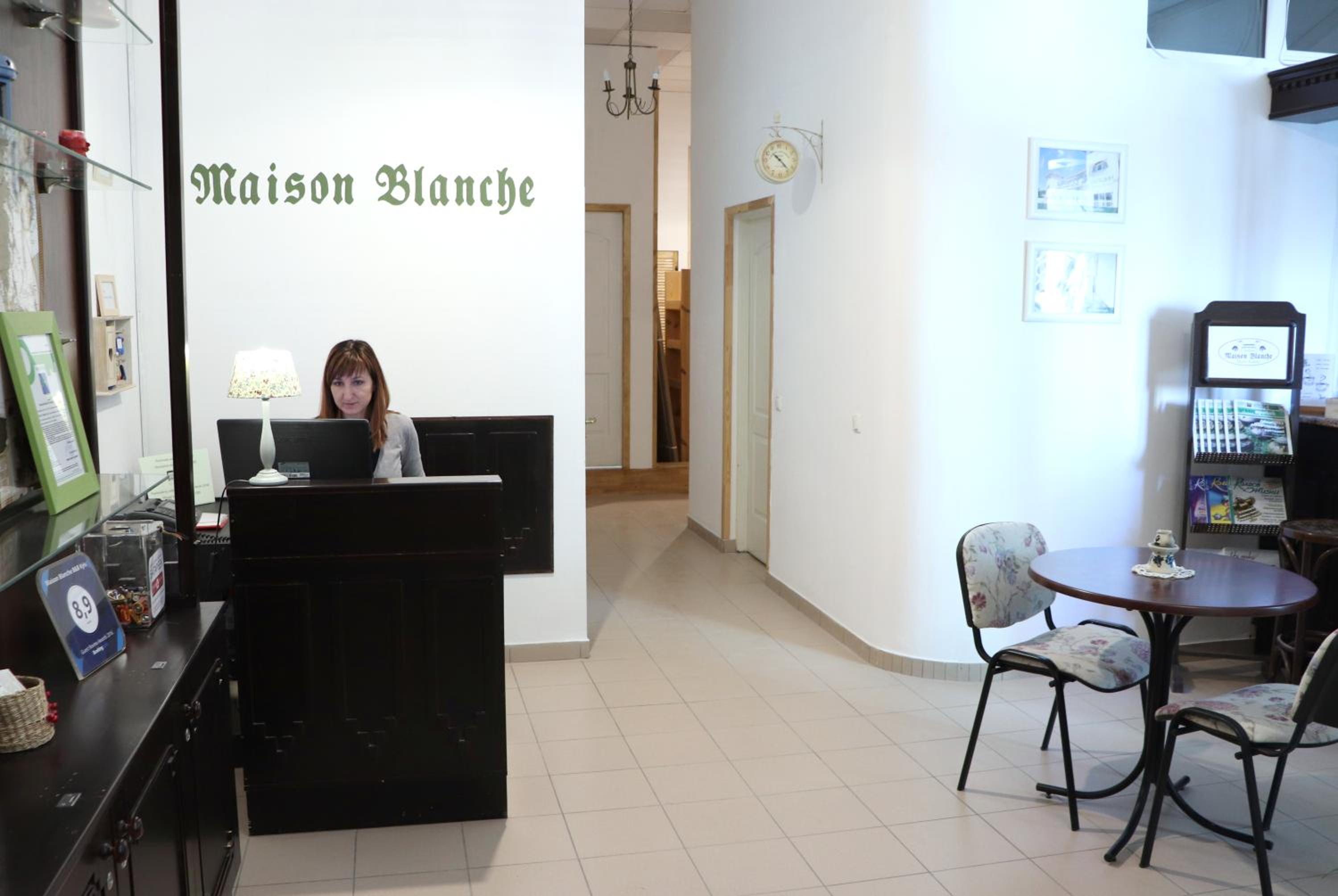 Maison Blanche Kyiv city center view 3