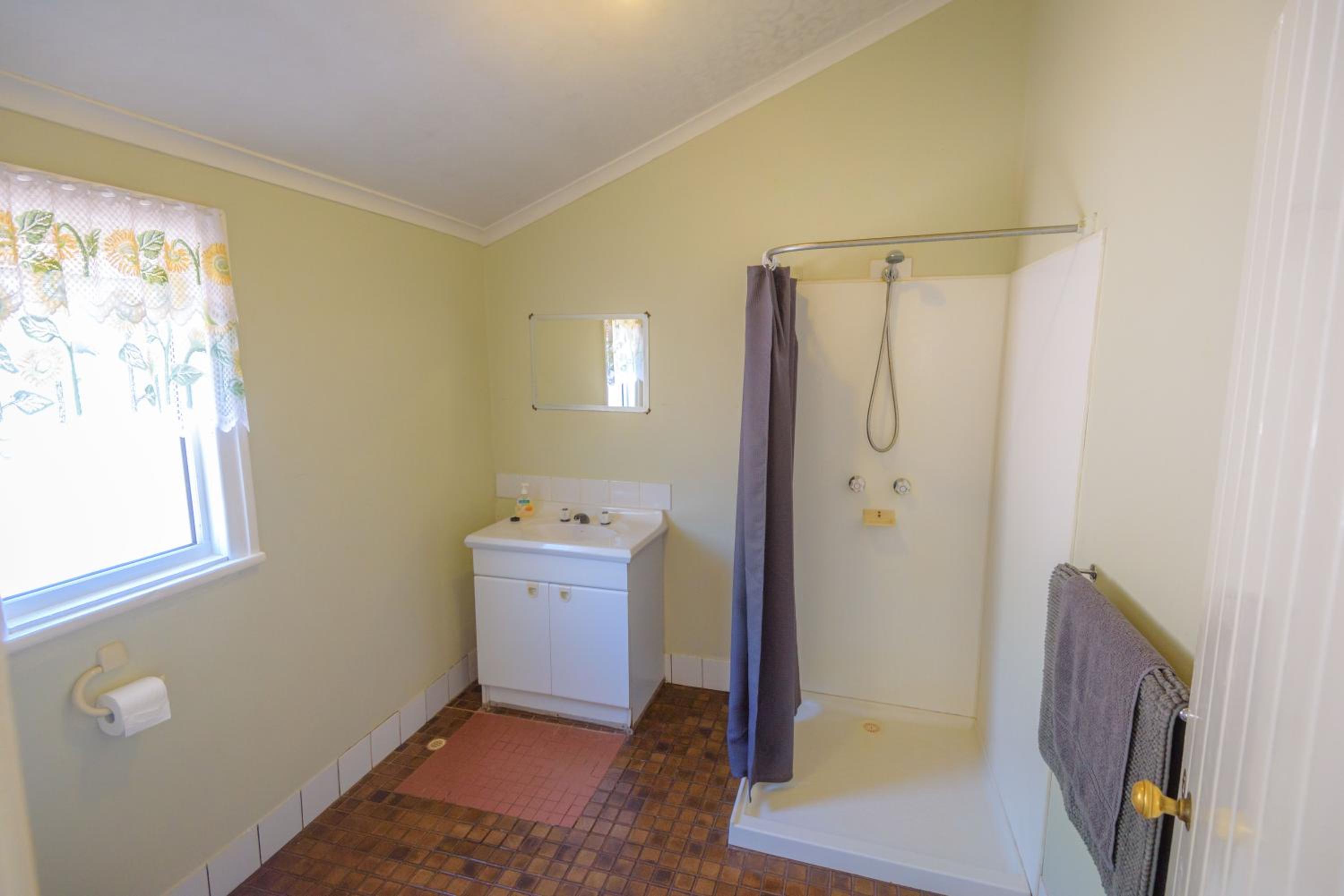 Lewana Cottages