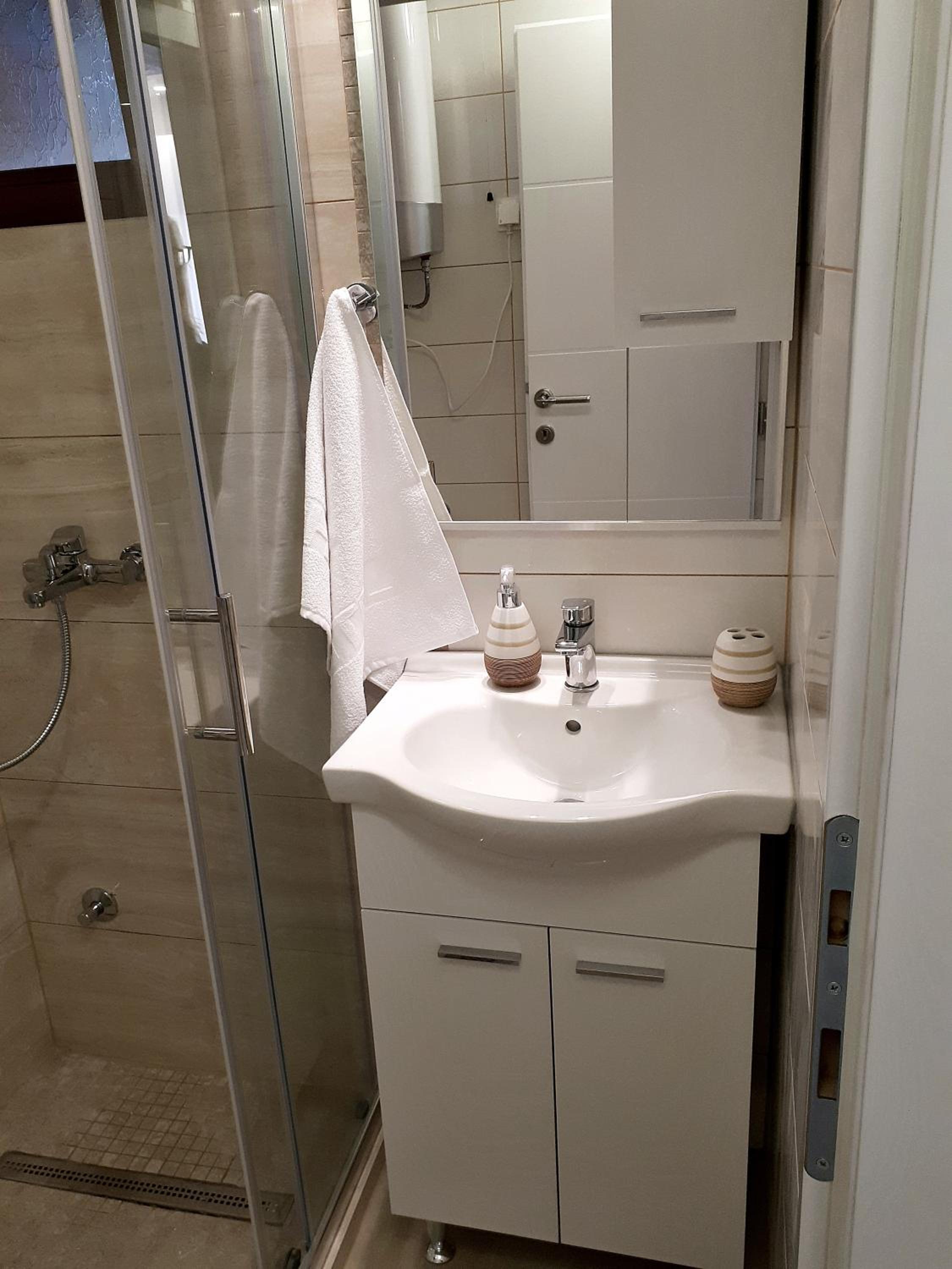 Frida Apartment en Mostar — bathroom