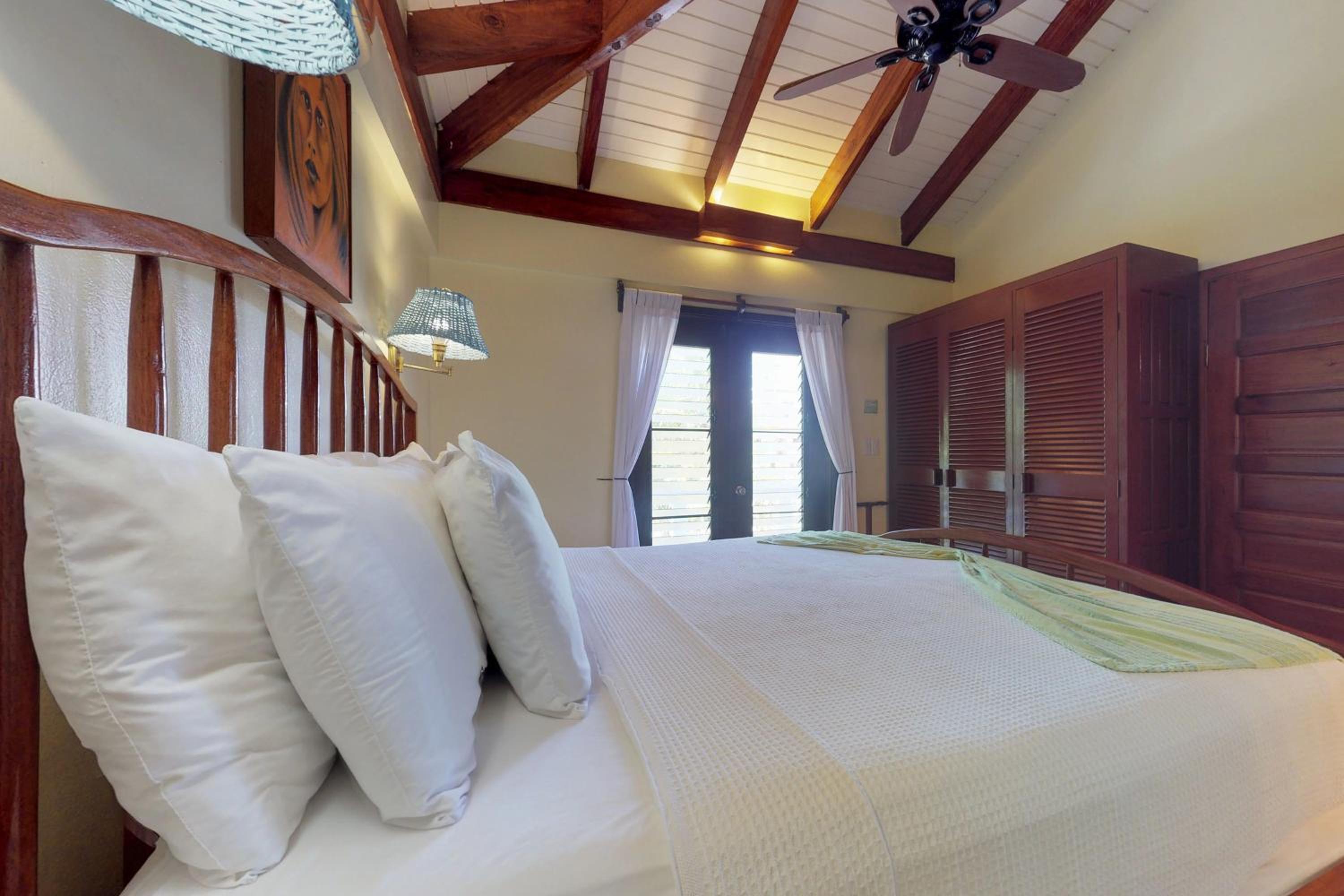 Condo #22 @ Beachside Villas