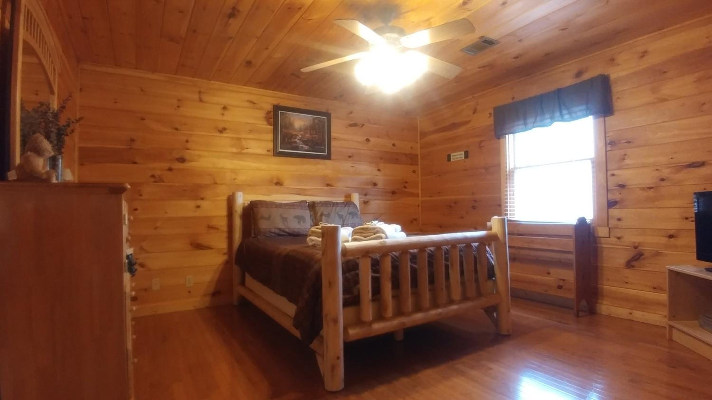 Bearadise Lodge