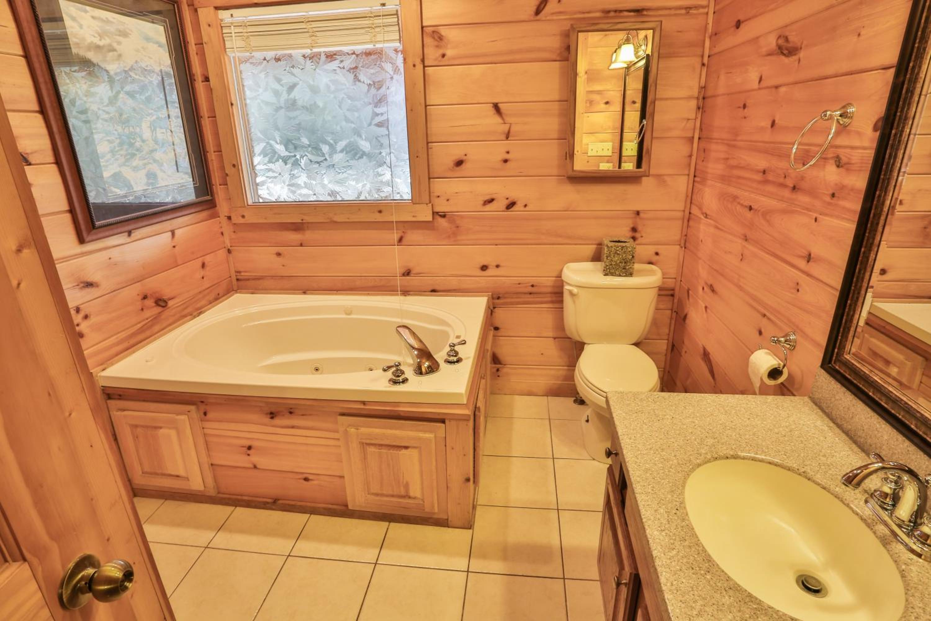 Bearadise Lodge