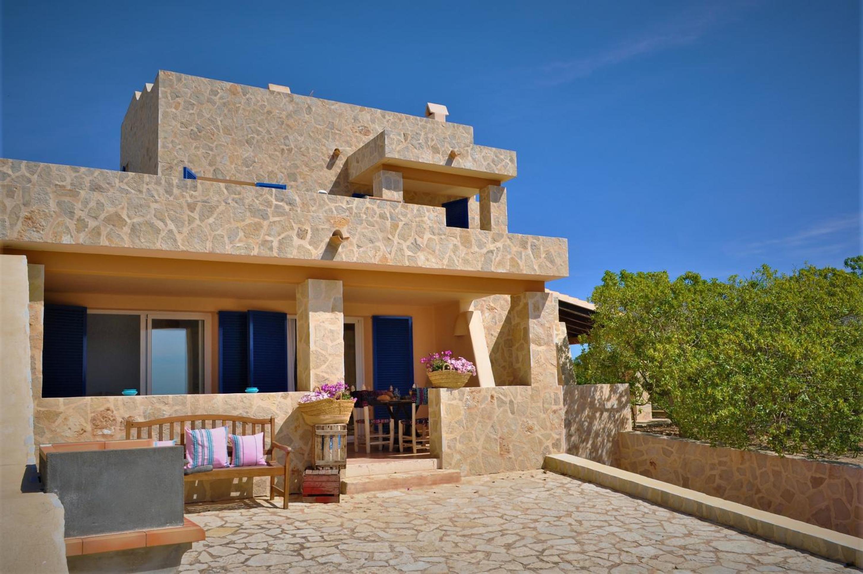 Siamoformentera Donatella