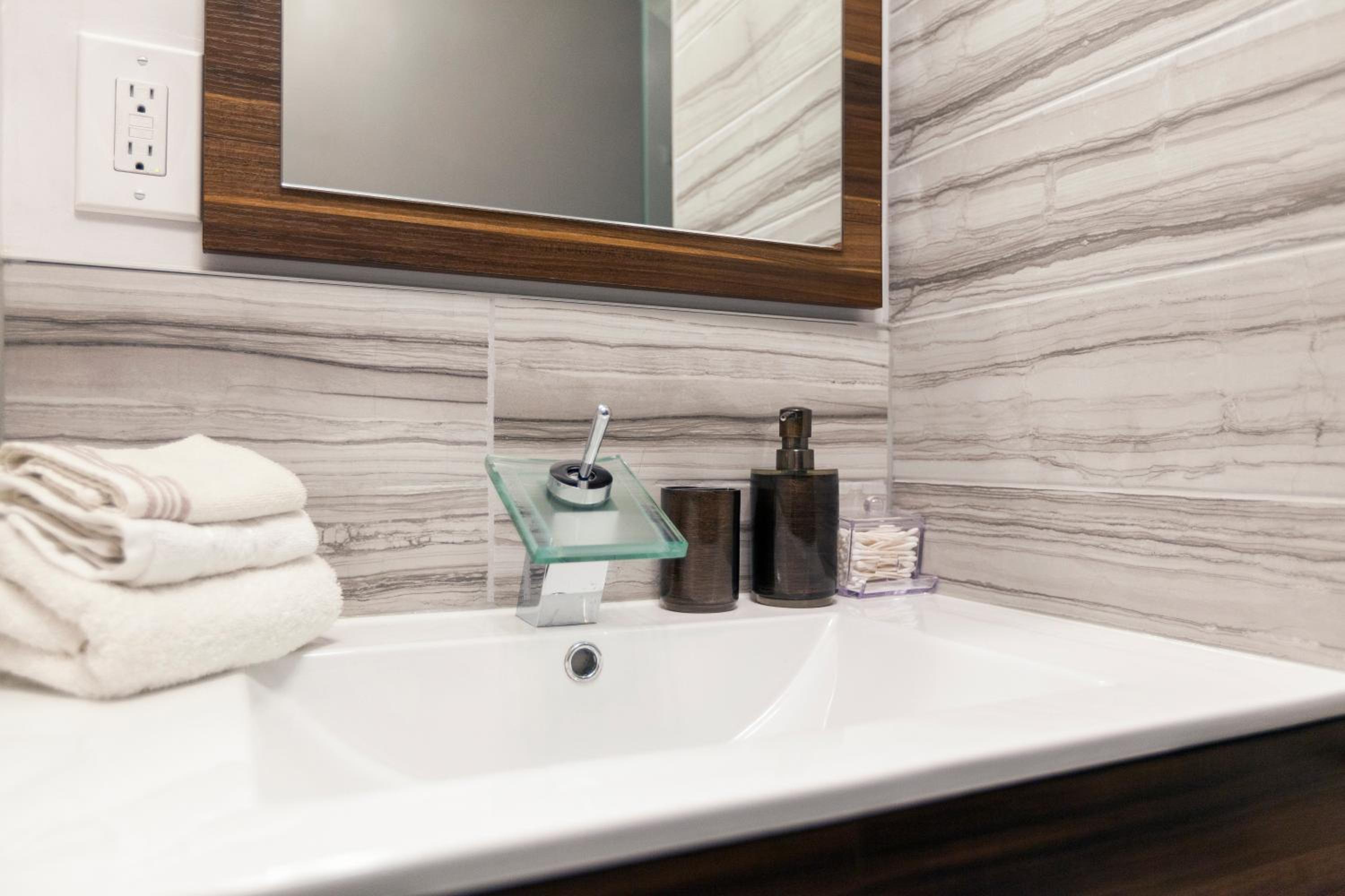 NB Urban Luxury Suites