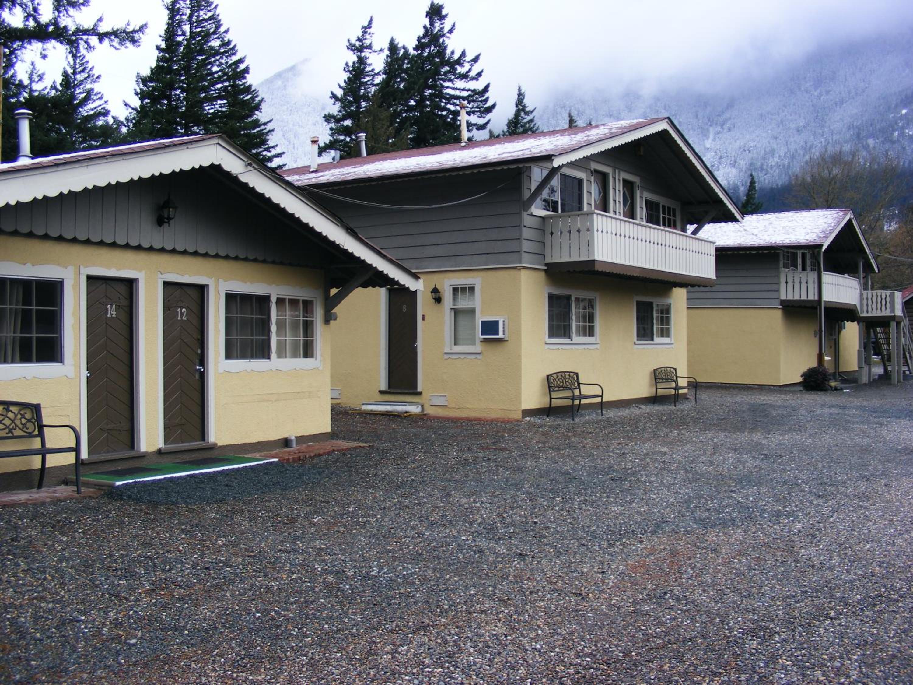 Richca Chalets Resort