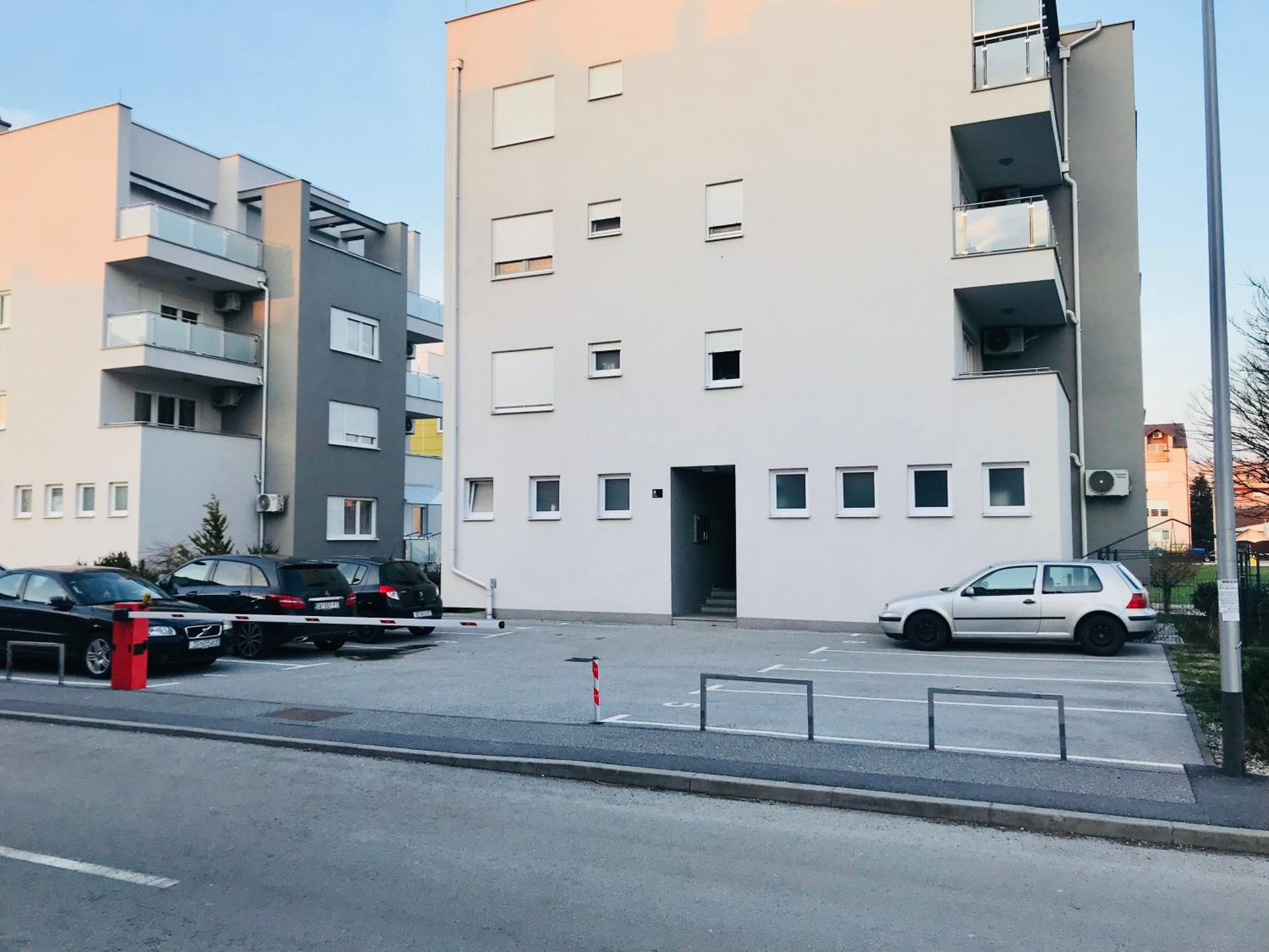 Barbara en Zagreb — parking
