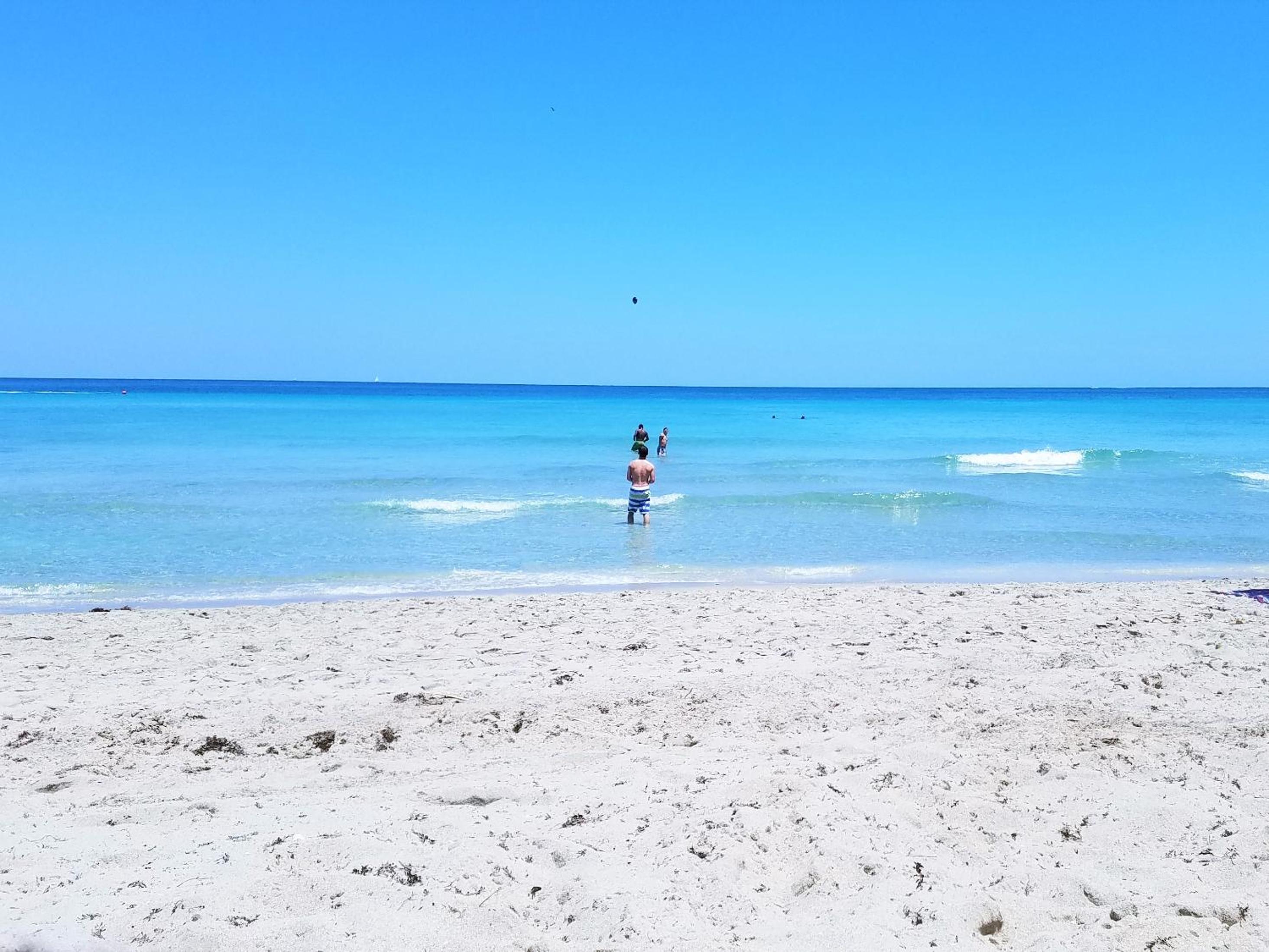 On The Beach - Lux 2 Bedroom Miami view 5