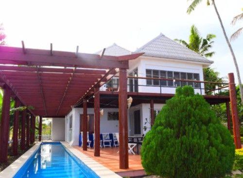 Hotel First Landing Beach Resort & Villas - Image 1