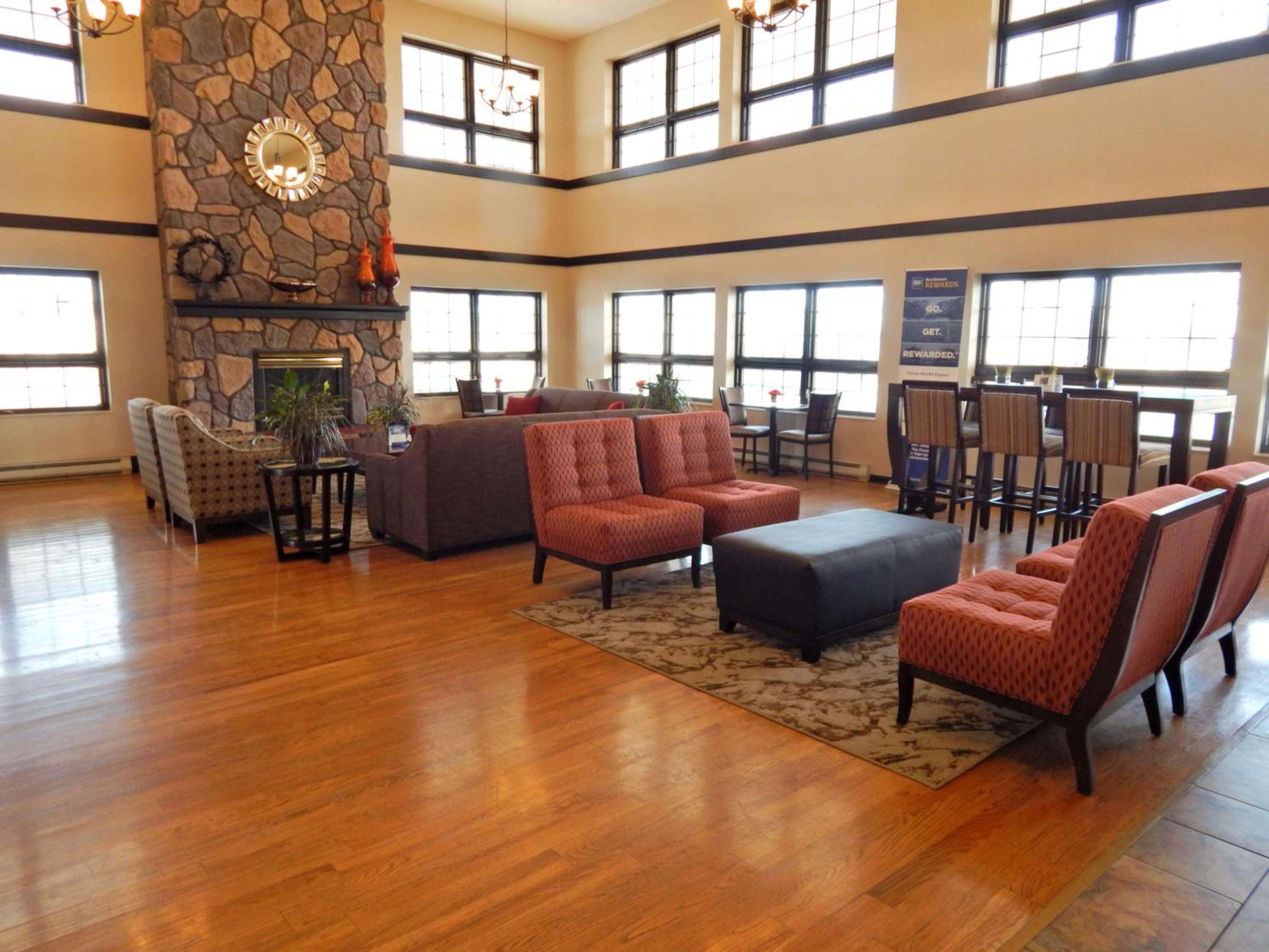 Best Western Sault Ste. Marie - Property Image 1