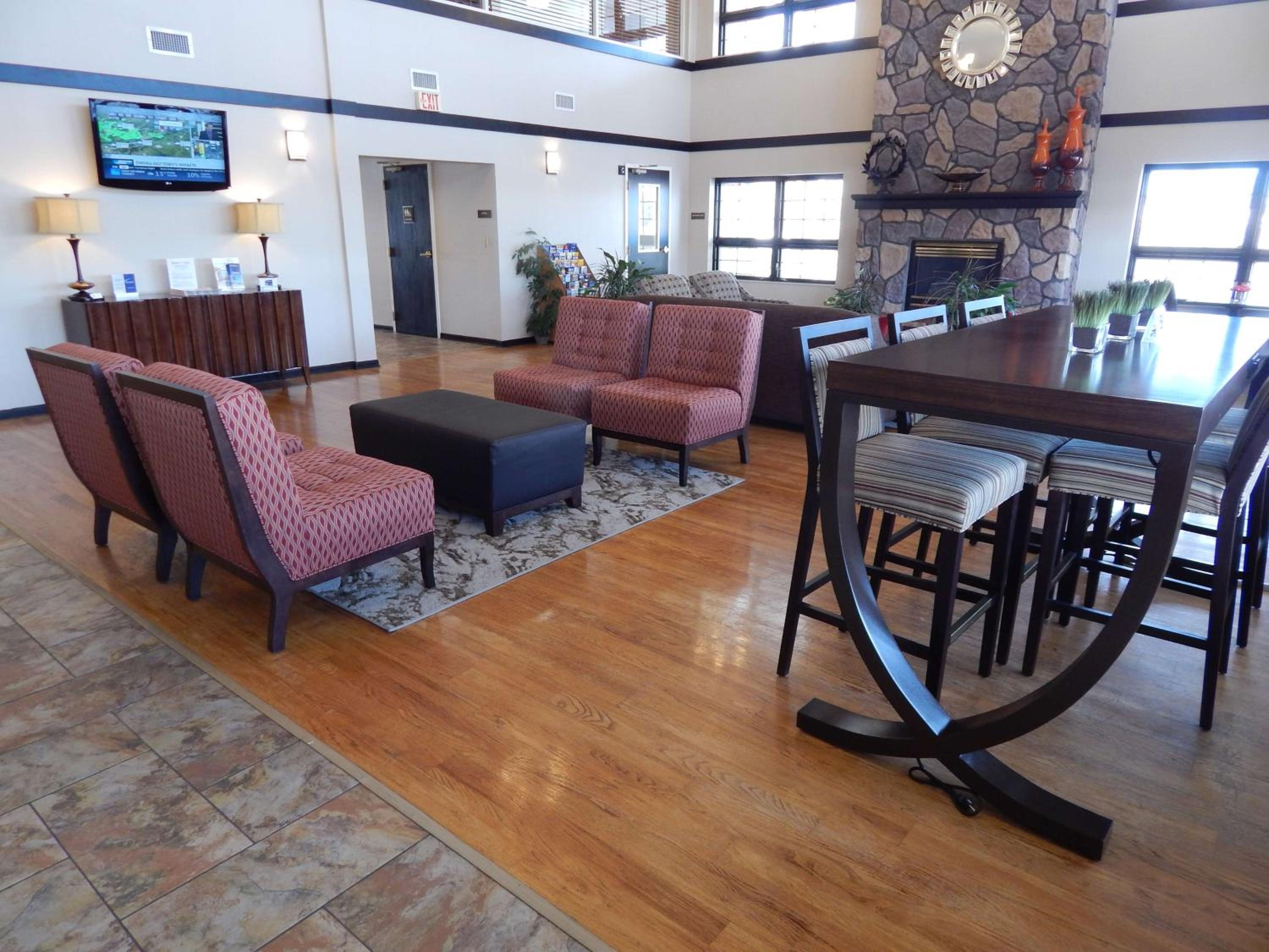 Best Western Sault Ste. Marie - Property Image 2