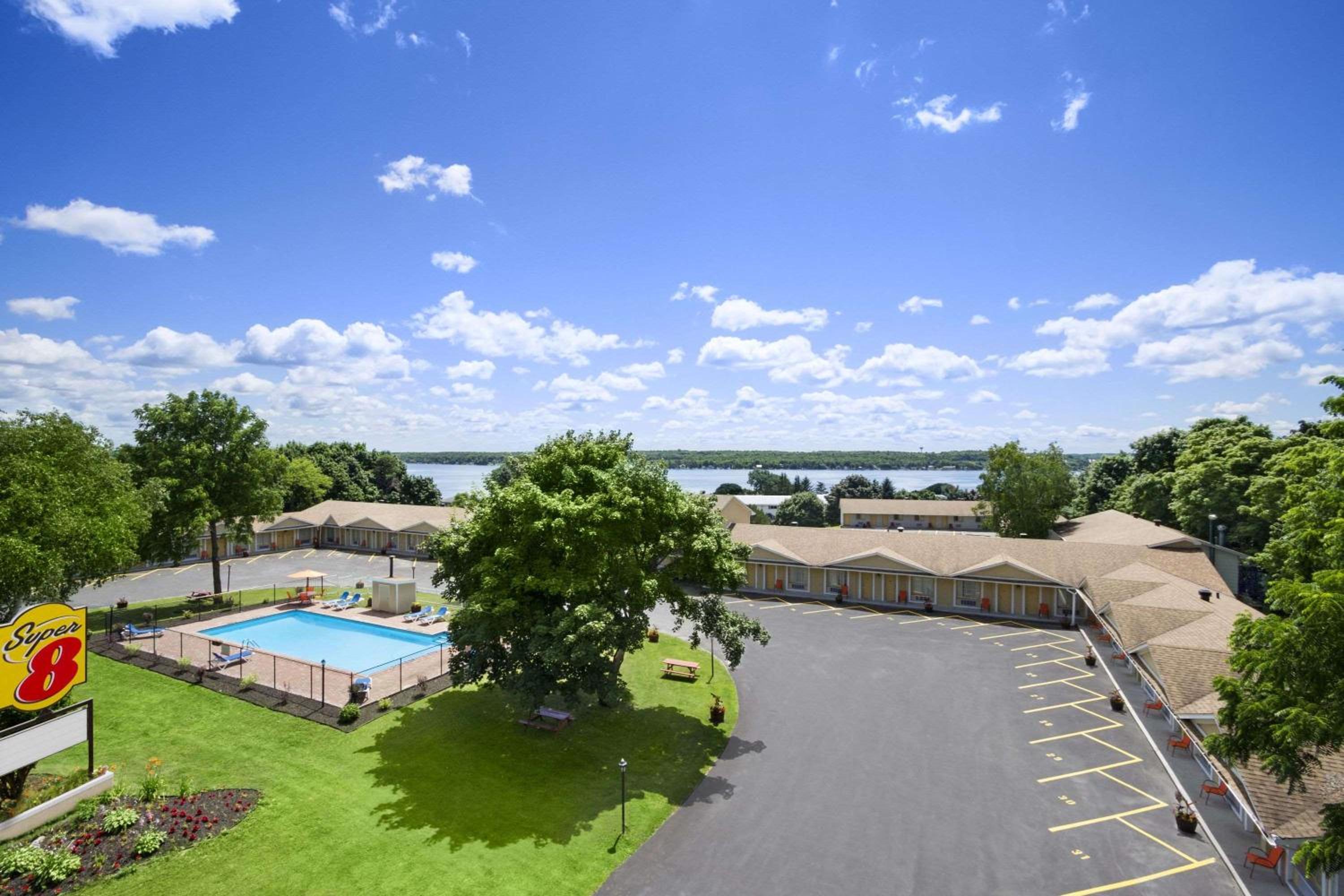 Brockville Vacations - Super 8 by Wyndham Brockville - Property Image 40