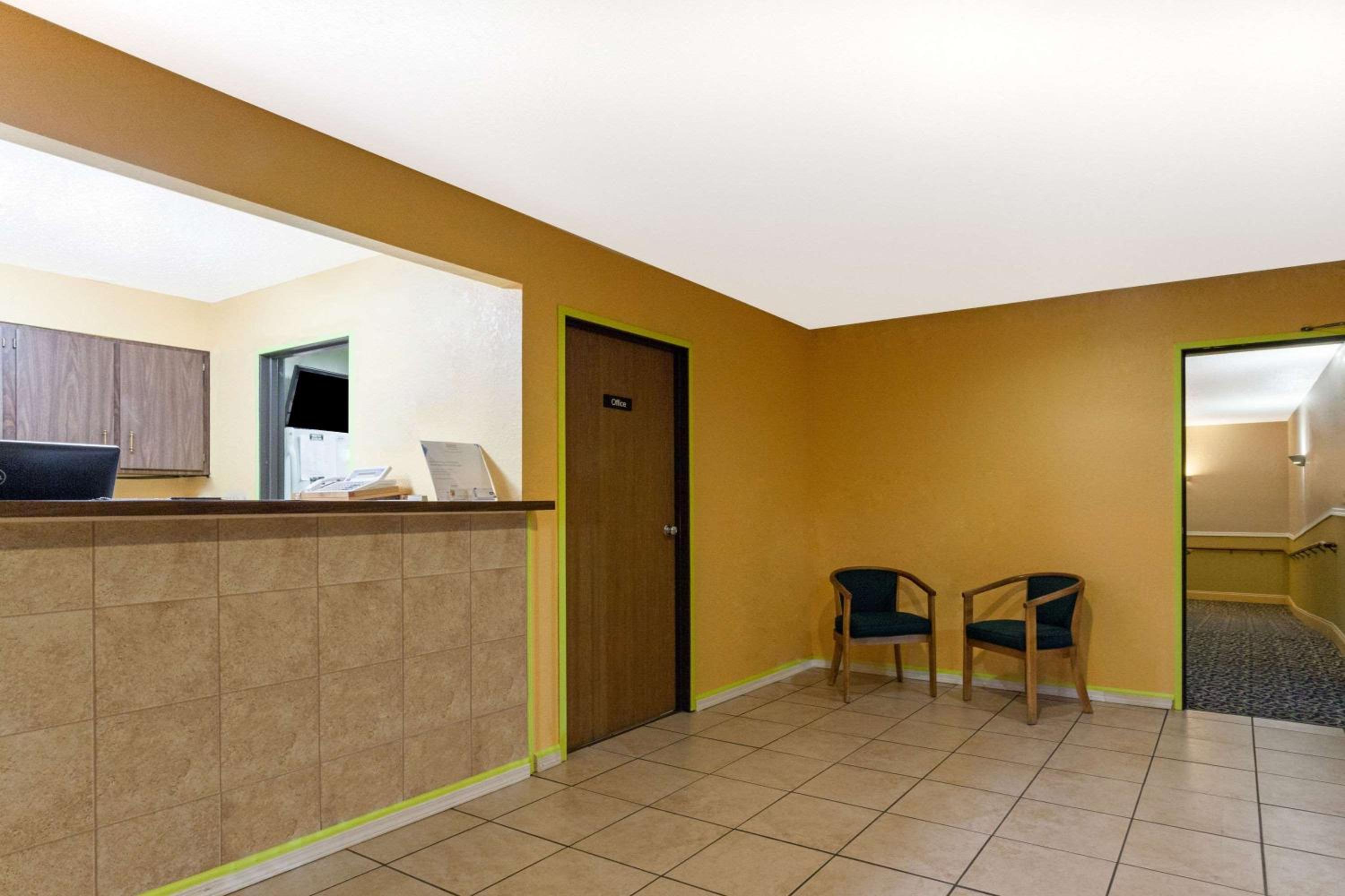 Super 8 by Wyndham Bath Hammondsport Area view 2