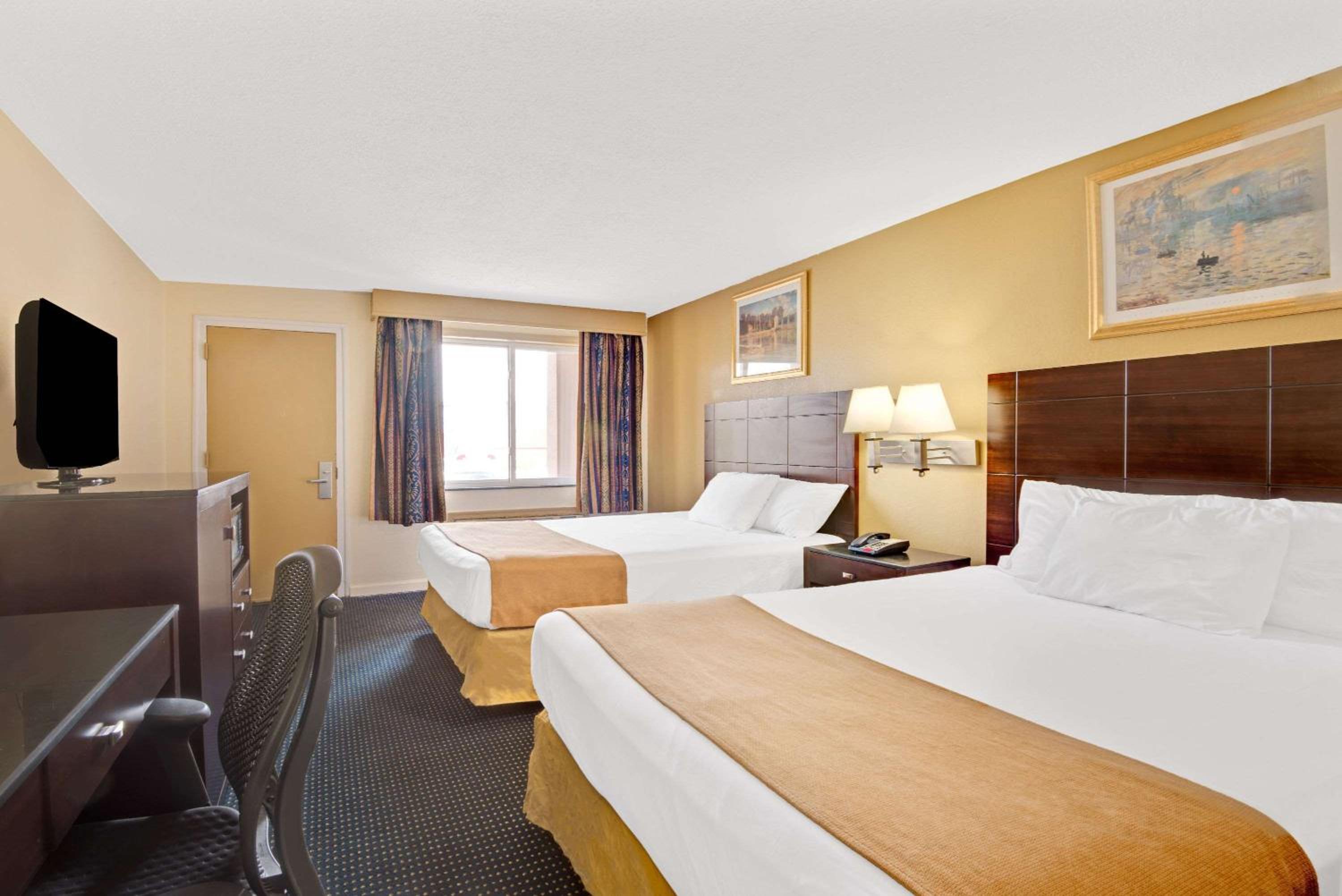 Milford Vacations - Super 8 by Wyndham Milford/New Haven - Property Image 1