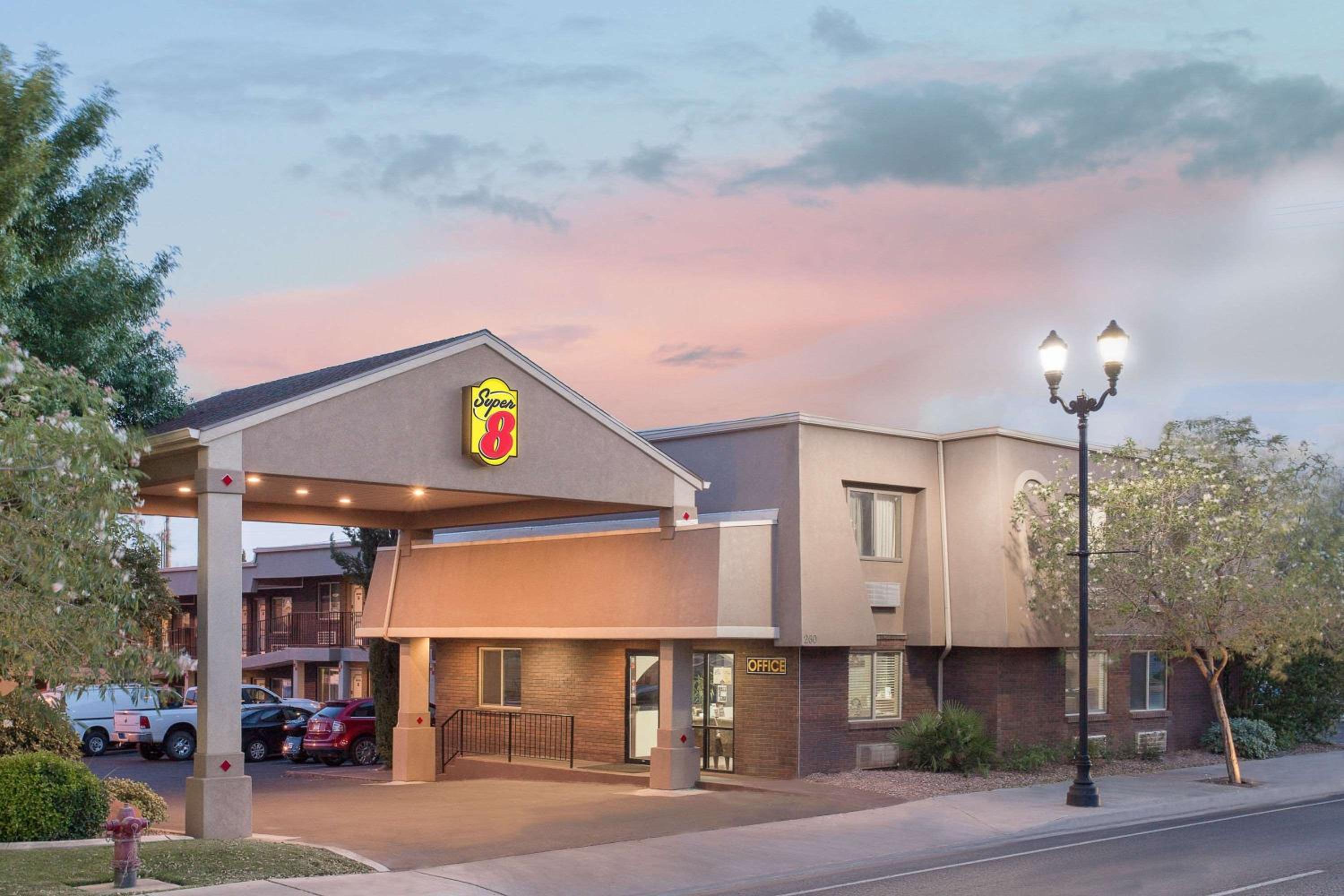 Super 8 by Wyndham St. George UT view 2