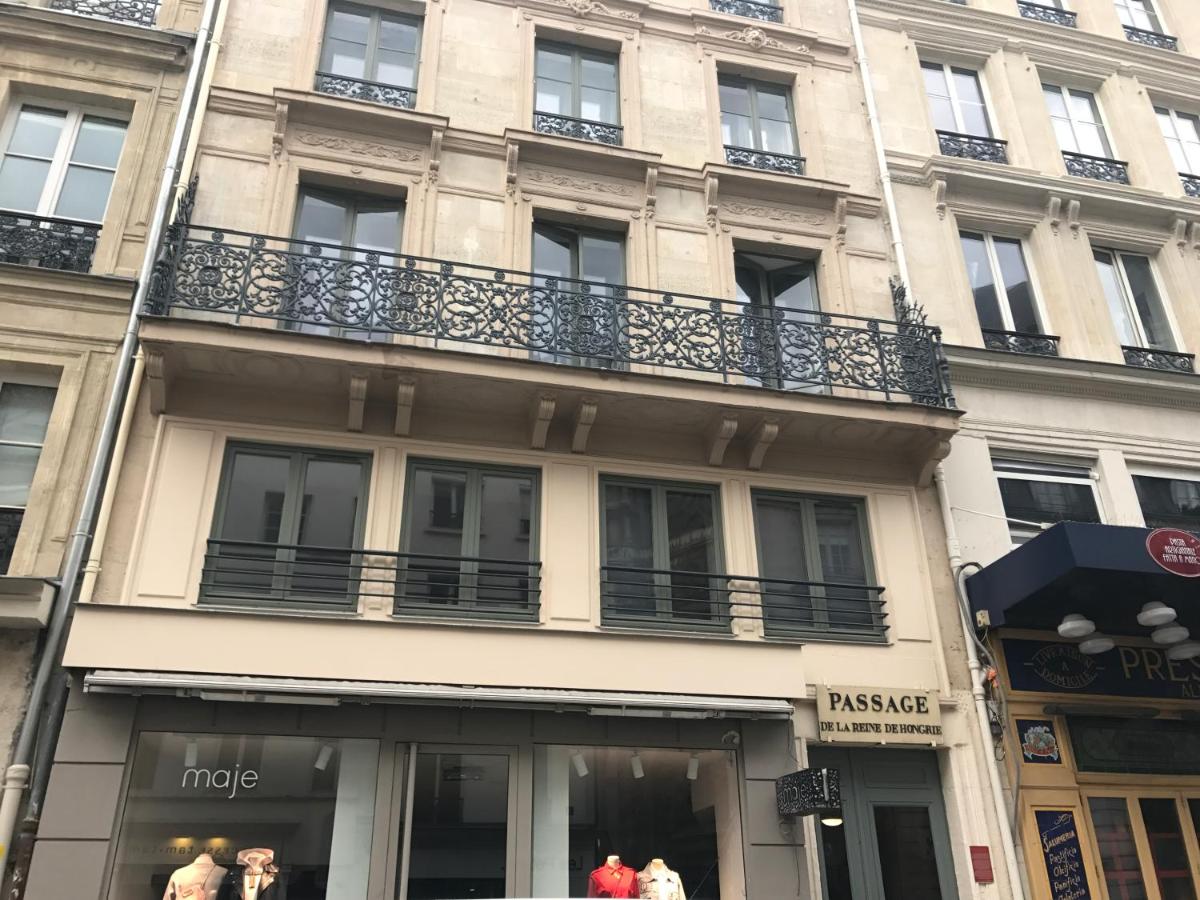 Superb tiny house in heart of Paris 1st!