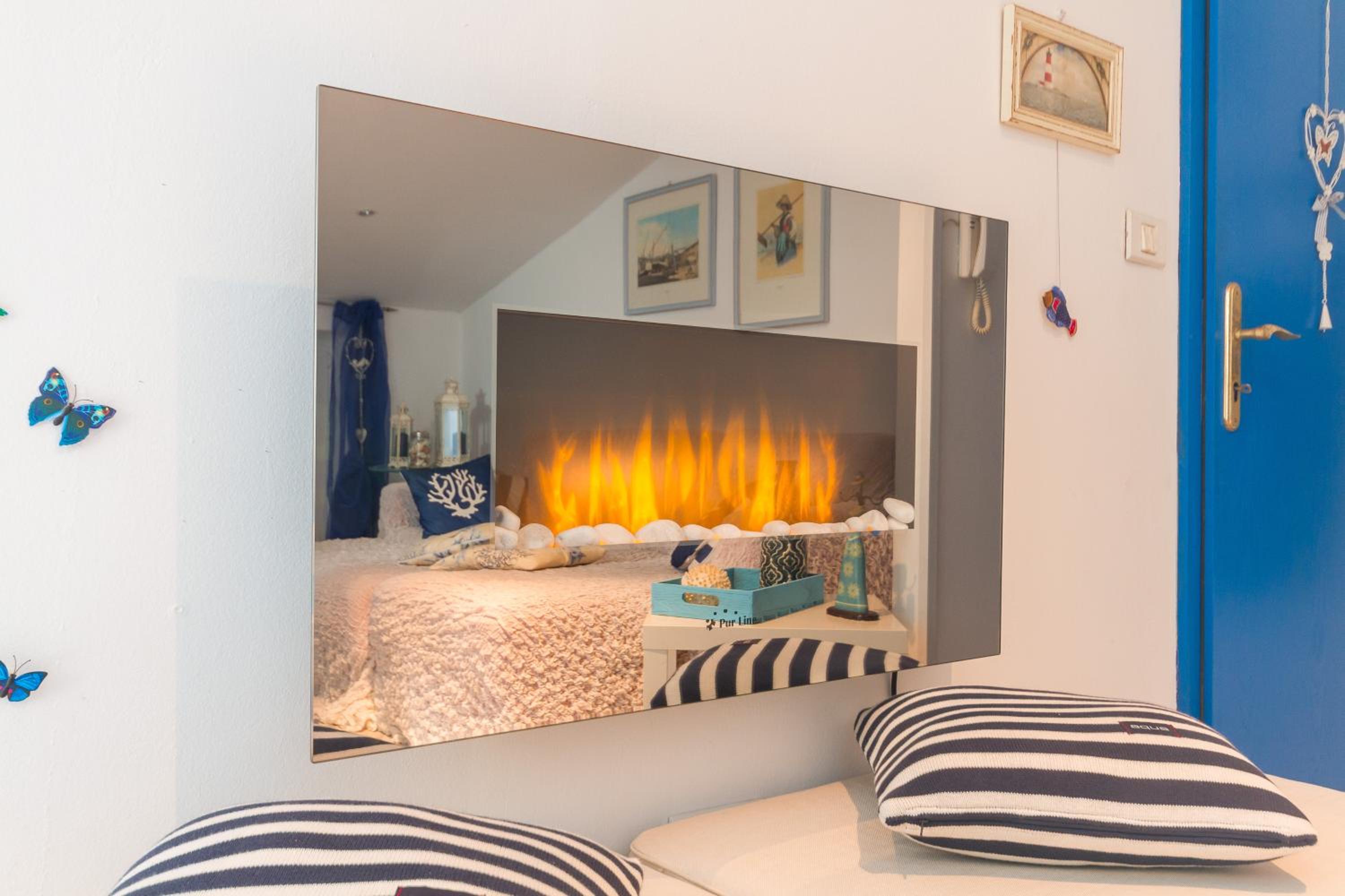 Blue Sea Apartment by Locap Group view 5