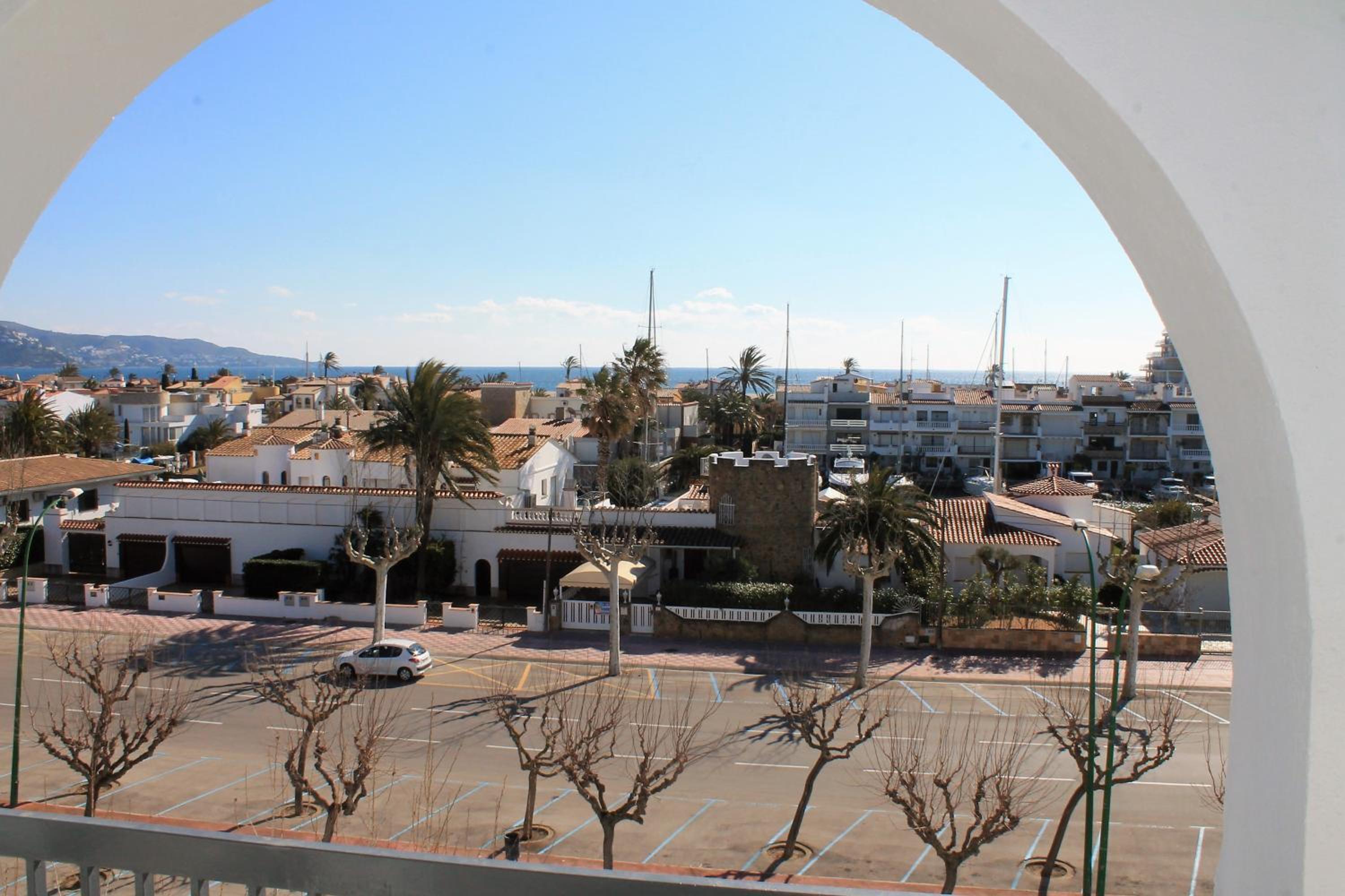 Absolute Apartment view 5