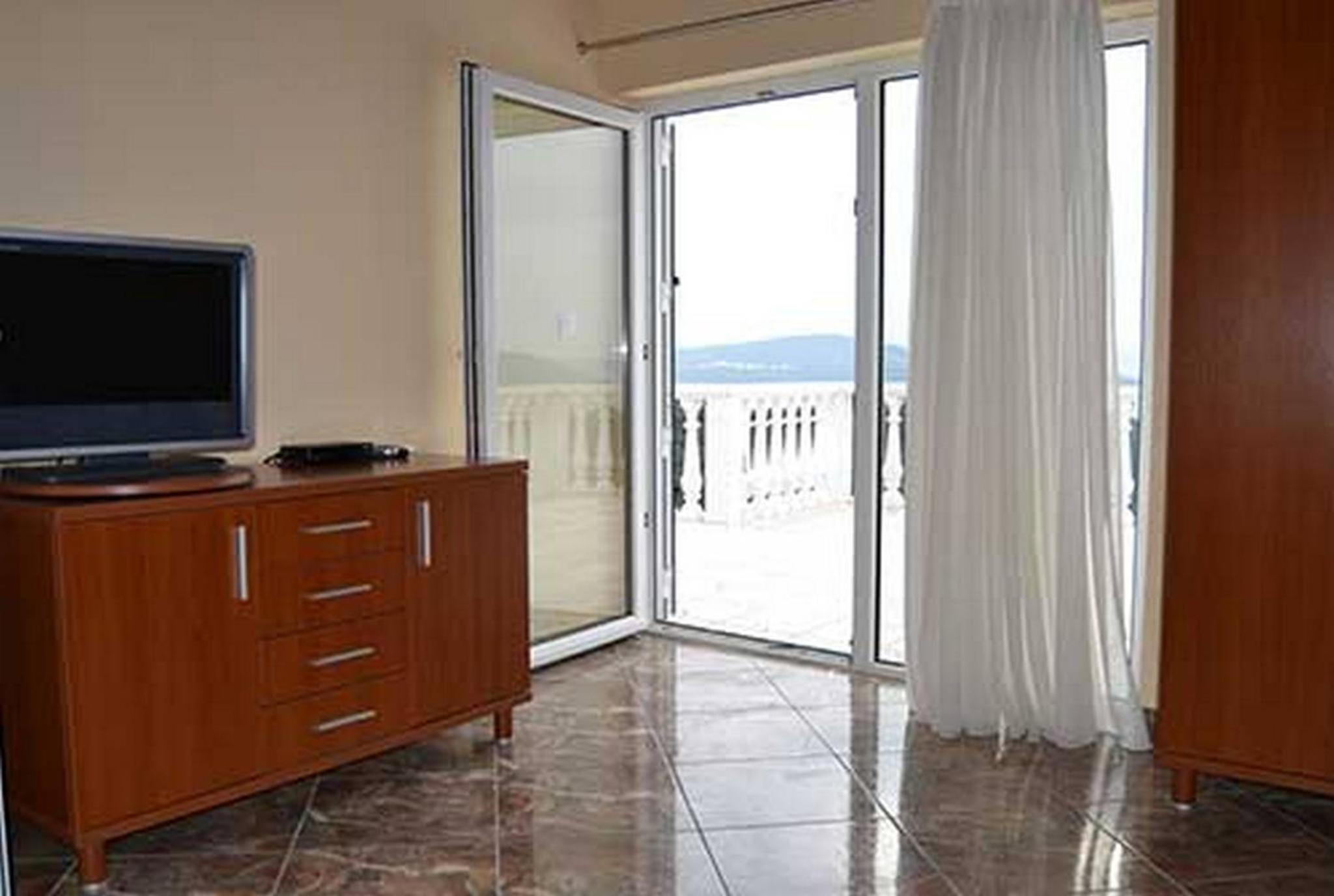 Apartments Barisic Hrvatskih Žrtava 404 Seget Vranjica