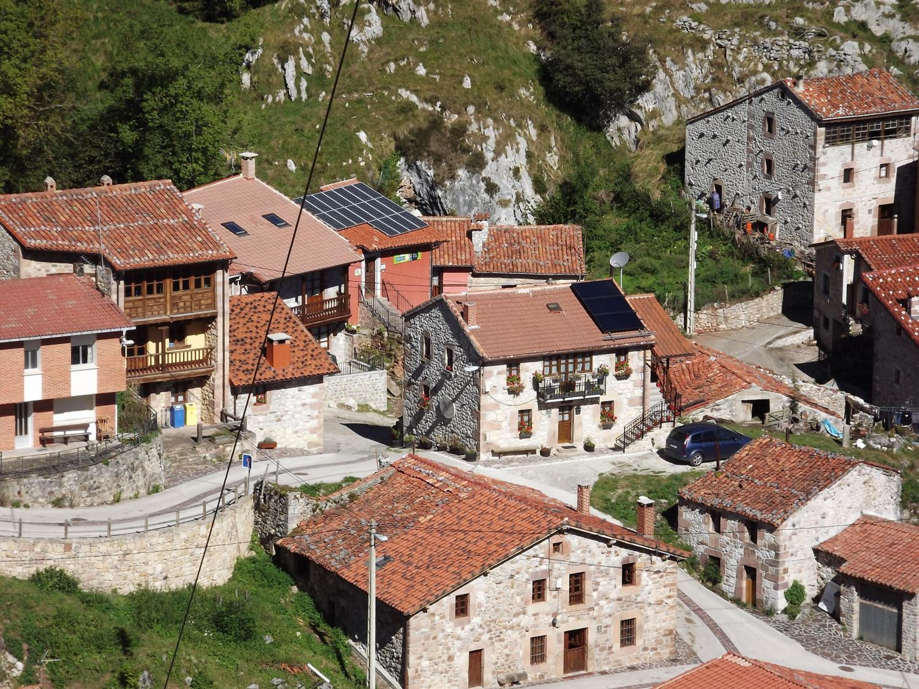 Apartamentos Rurales El Tio Pablo Picos de Europa Tresviso photo 5