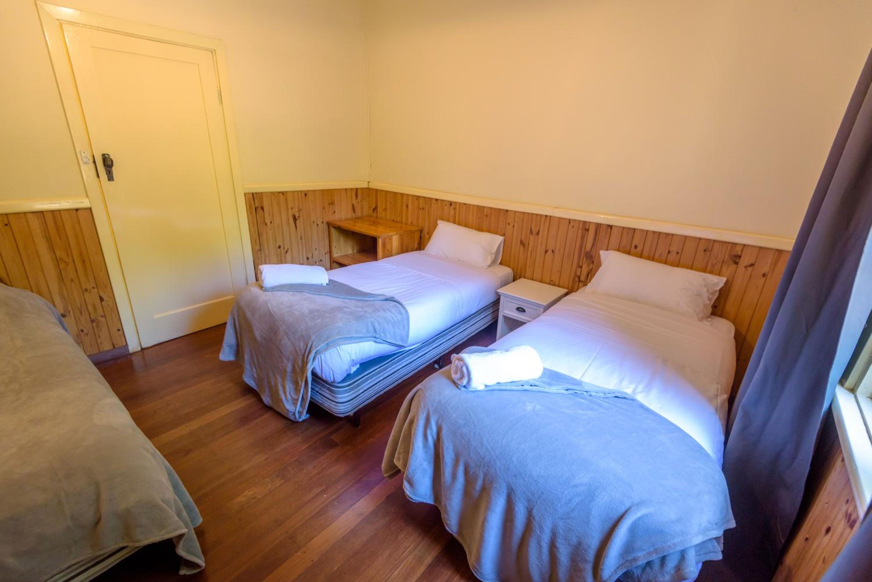 Lewana Cottages