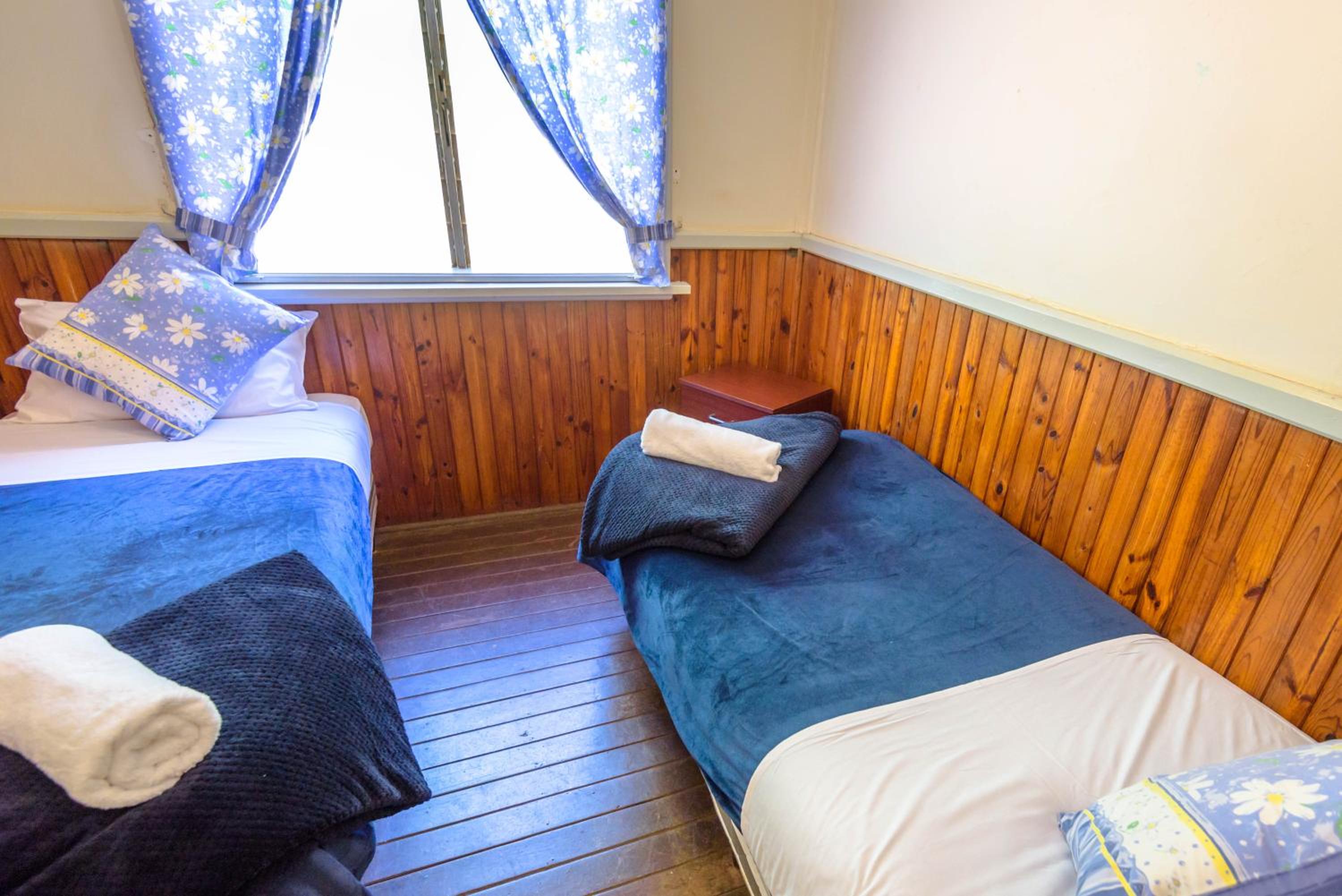 Lewana Cottages