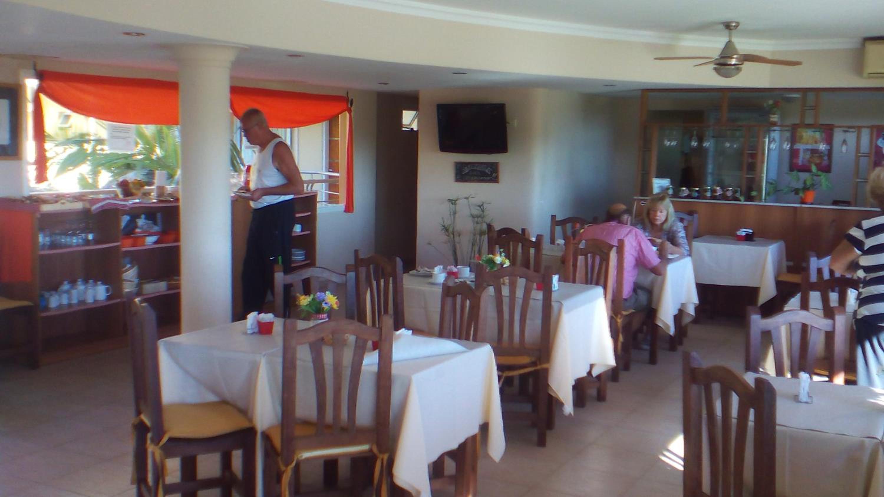 Hotel La Bahia