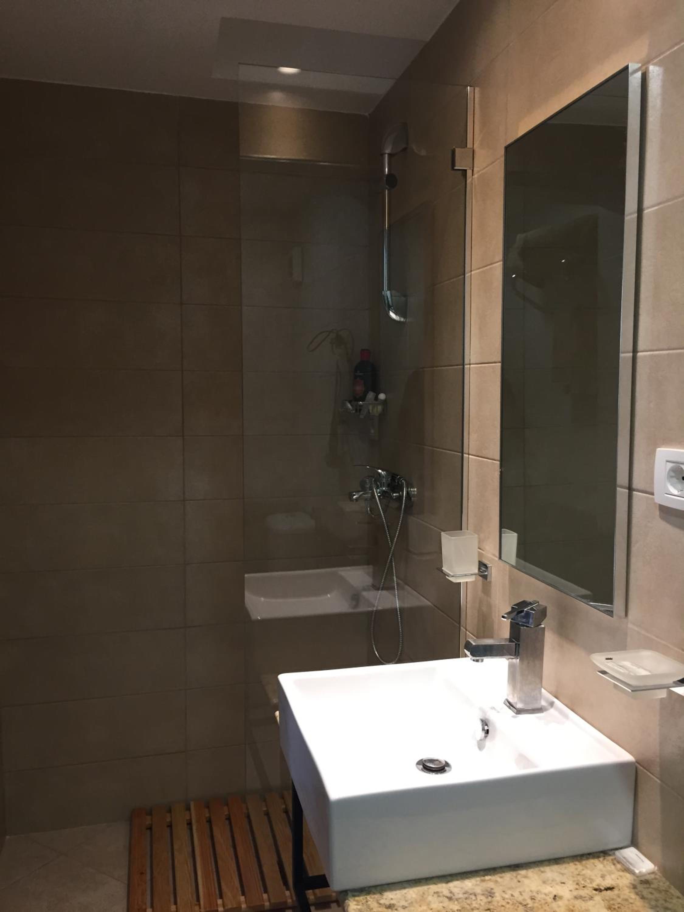 Andi Apartments