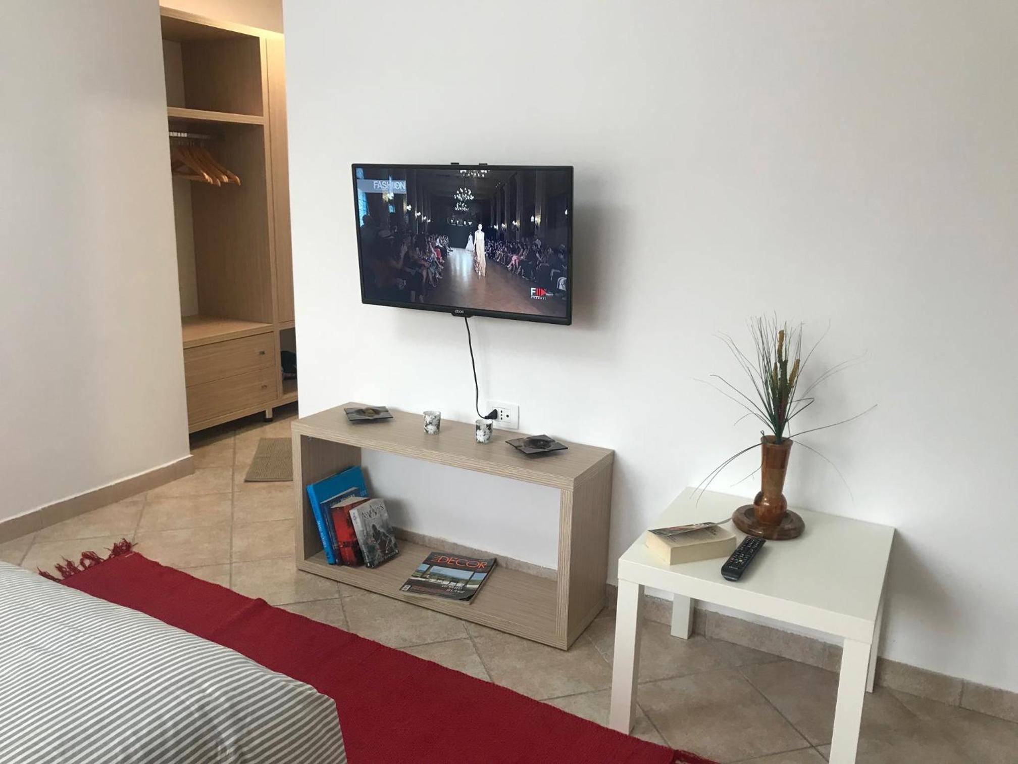 Andi Apartments